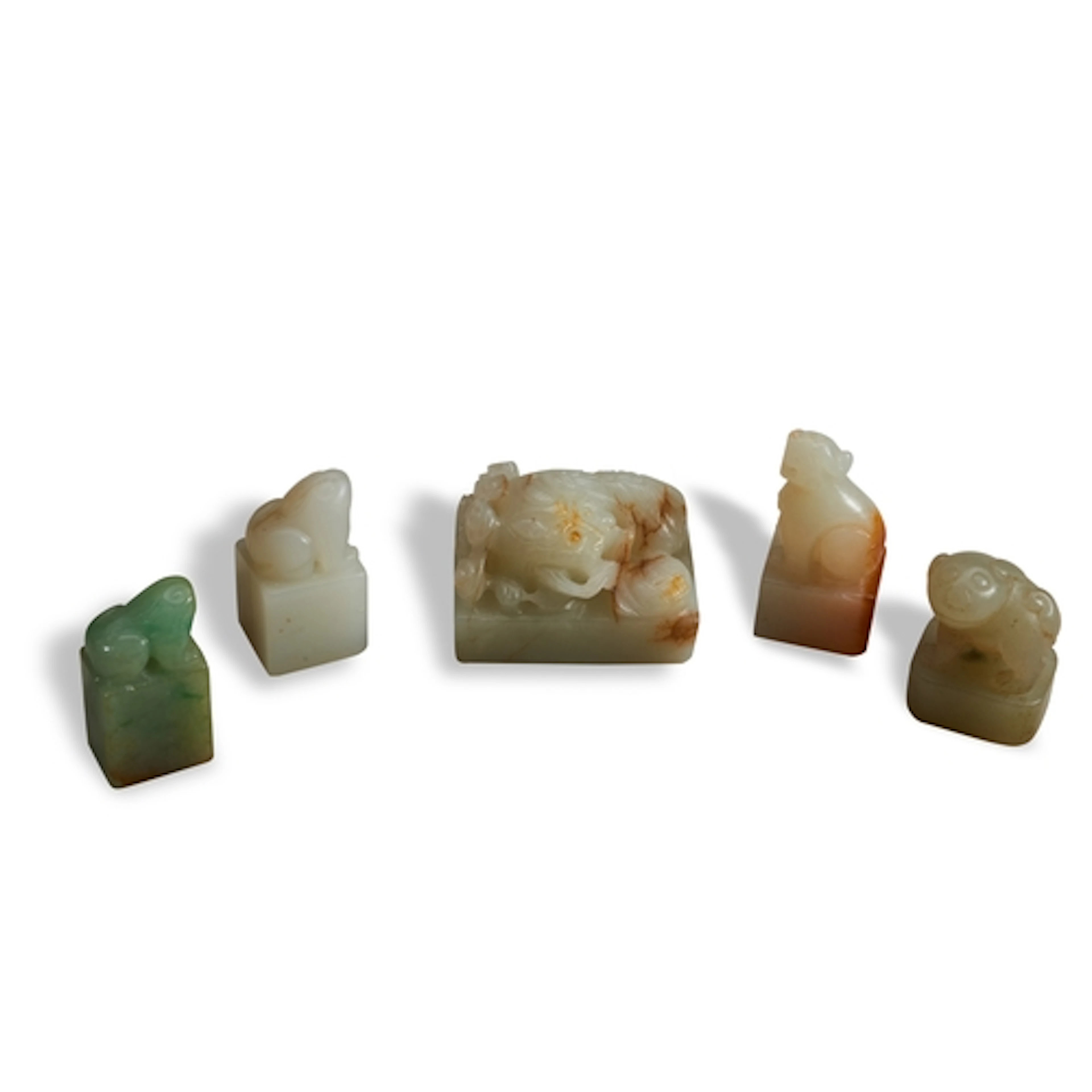 A GROUP OF FIVE JADE AND SOAPSTONE SEALS,20TH CENTURY 瑞兽玉印一组...