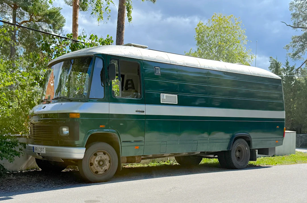 1979 Mercedes-Benz L 608 DGE Skåpbil