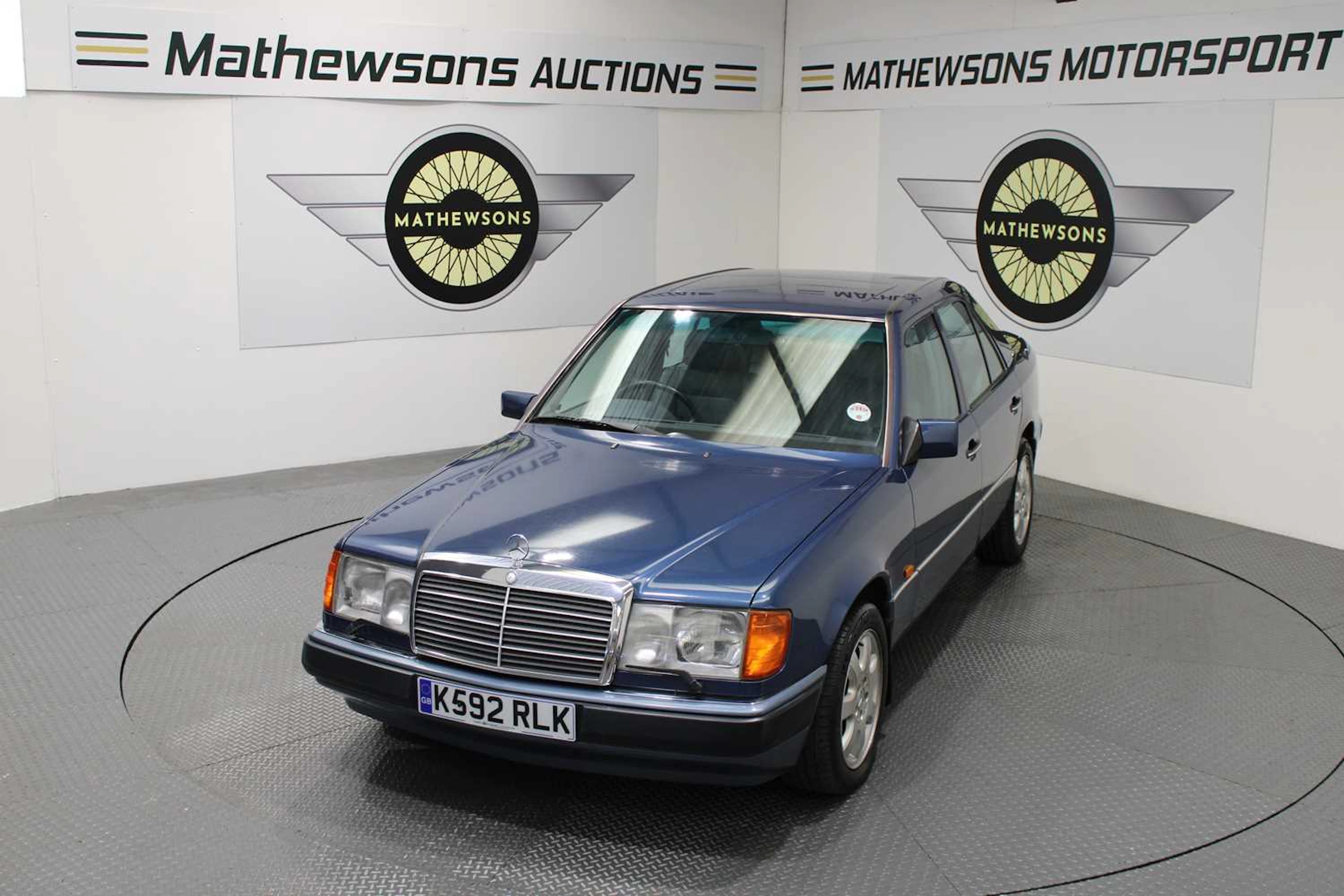 1993 MERCEDES 280 E AUTO