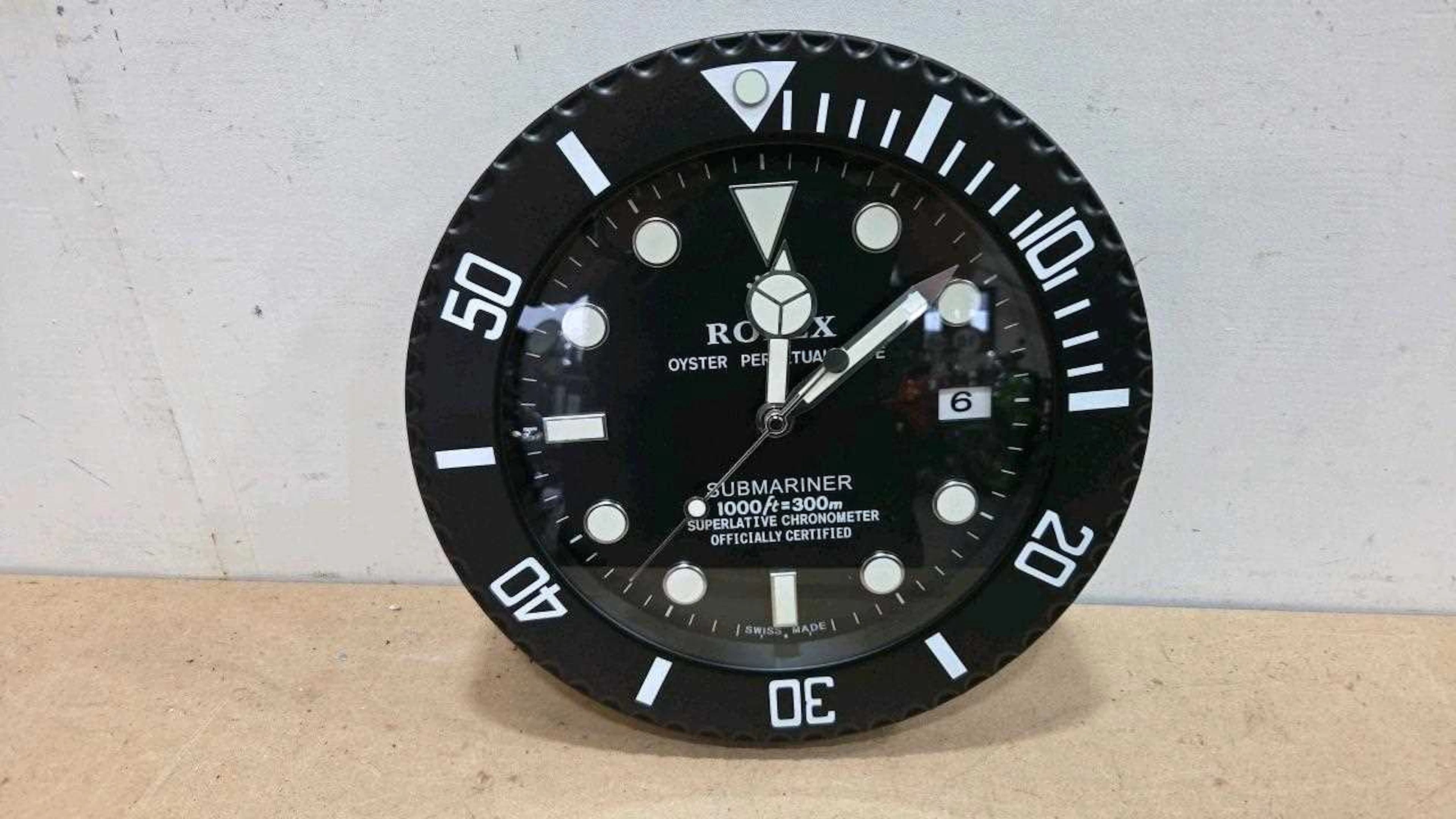 ROLEX STYLE SUBMARINER WALL CLOCK