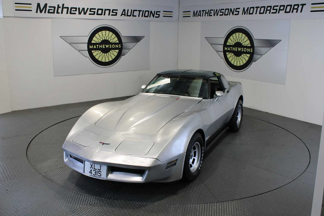 1976 CHEVROLET GMC CORVETTE