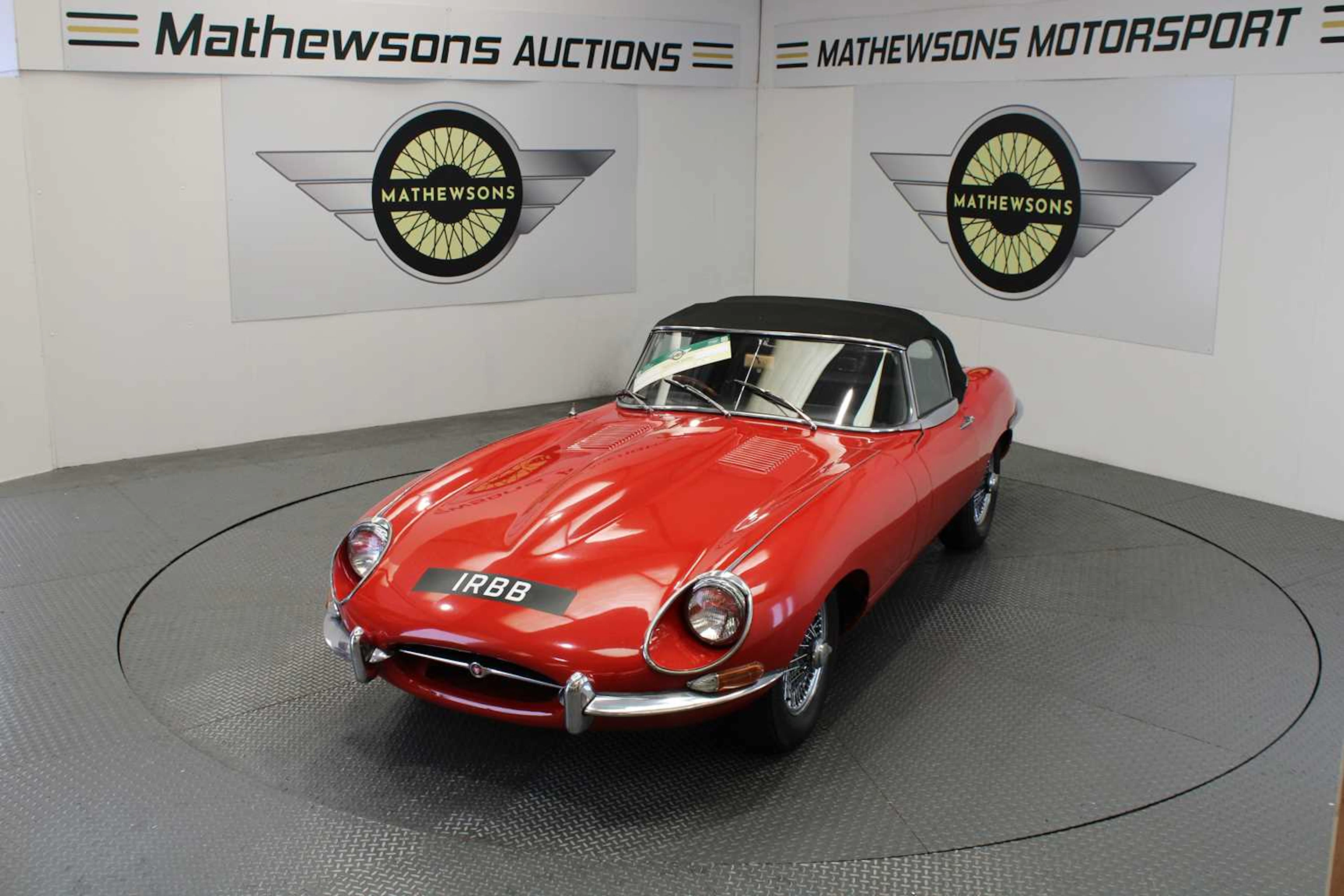 1967 JAGUAR 'E' TYPE