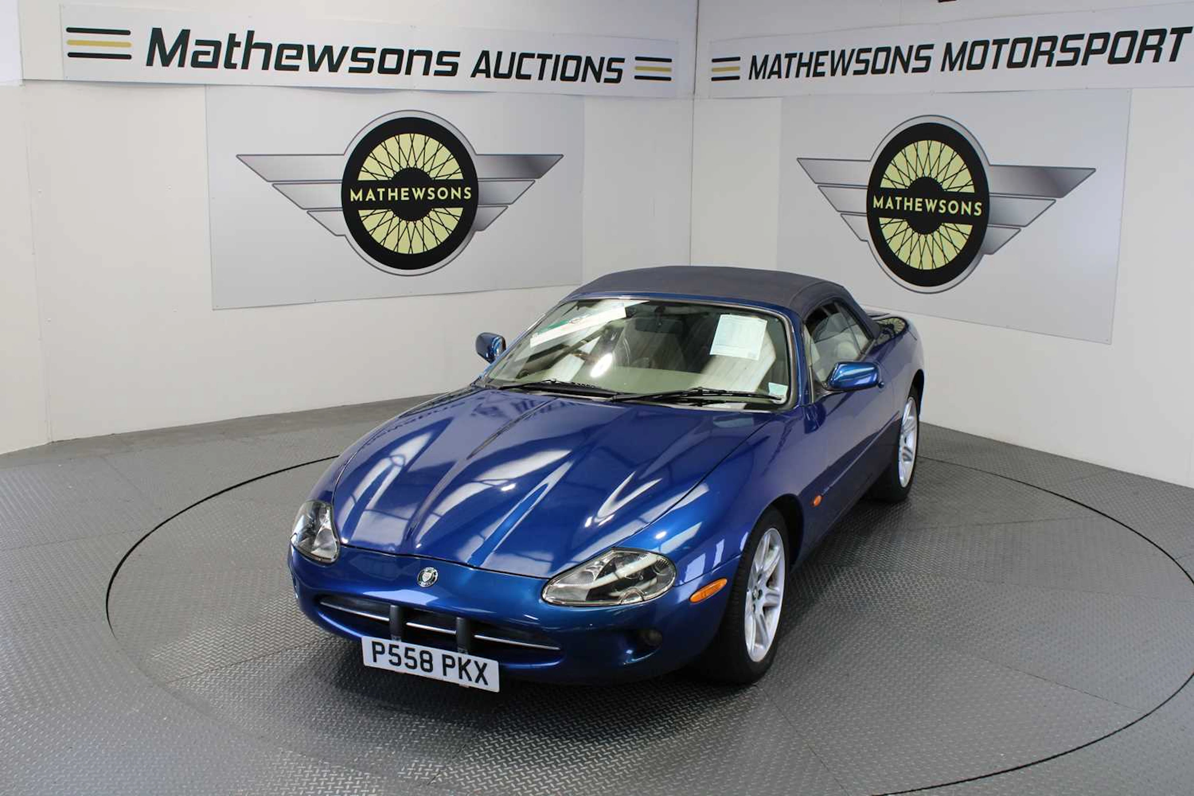 1996 JAGUAR XK8 CONVERTIBLE AUTO