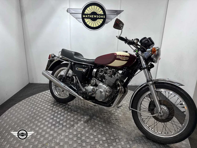 1975 TRIUMPH TRIDENT T 160V