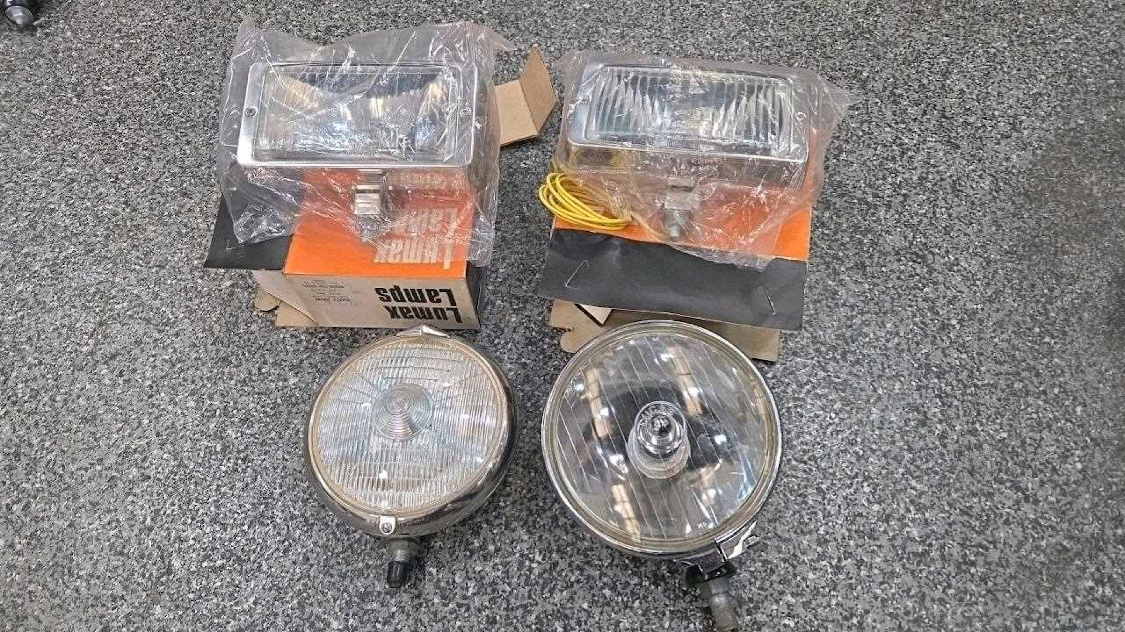 SELECTION OF FOG LIGHTS