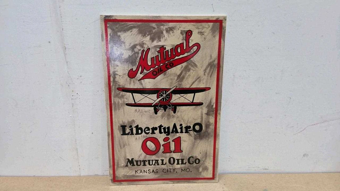 MUTUAL OIL WOODEN HAND PAINTED SIGN 24" X 16"