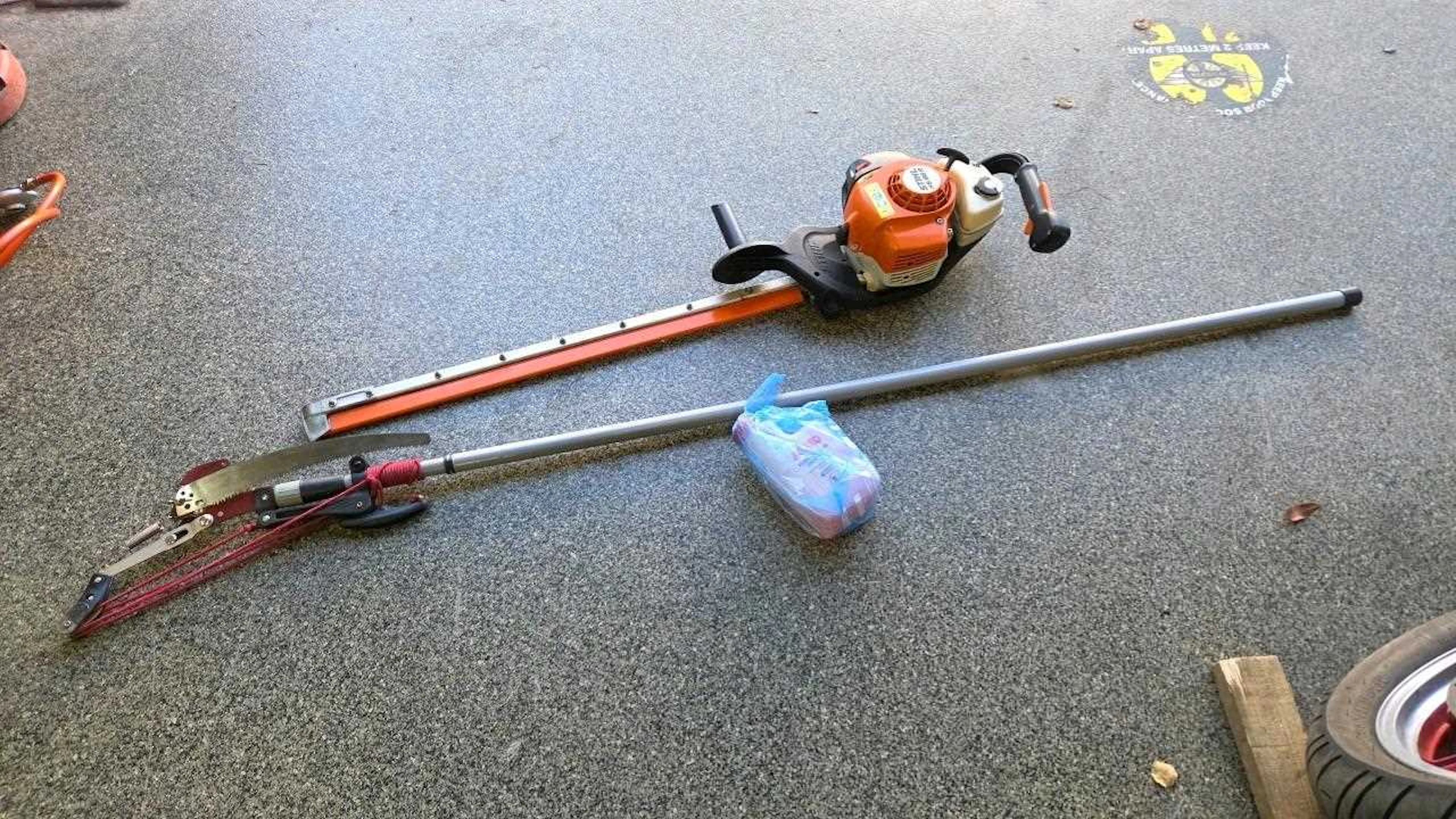 STIHL HS86R PETROL HEDGE CUTTER 30" SINGLE BLADE & TREE BRANCH LOPPER