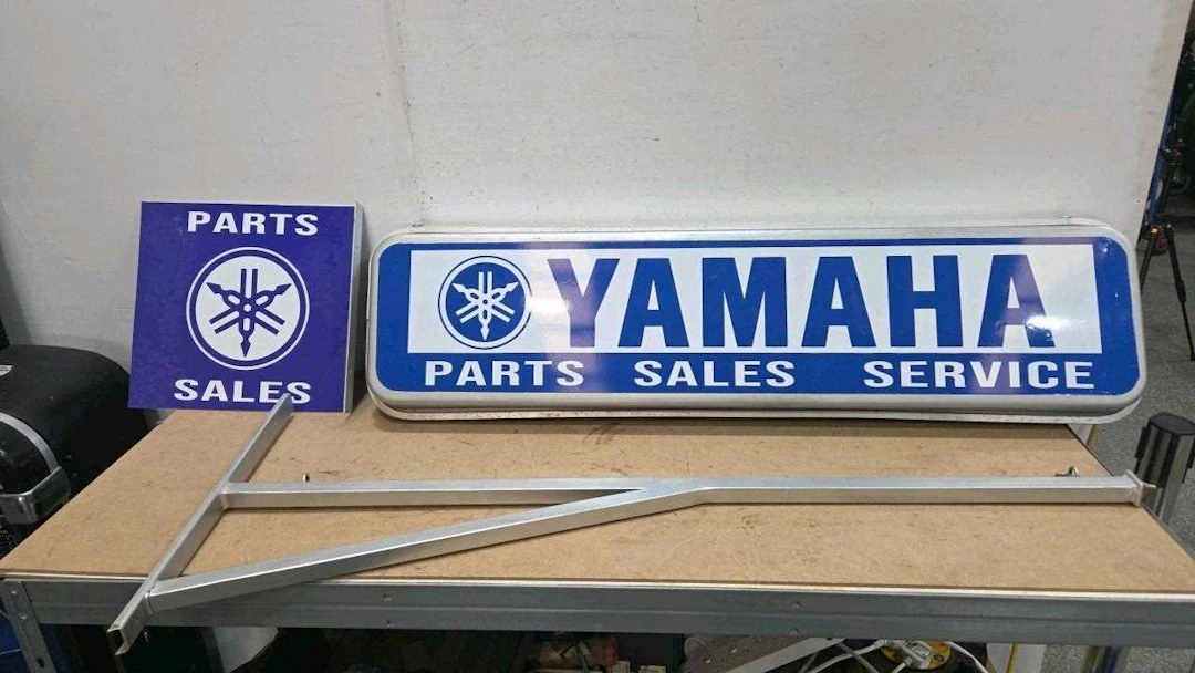 2 X YAMAHA , DOUBLE SIDED SIGNS