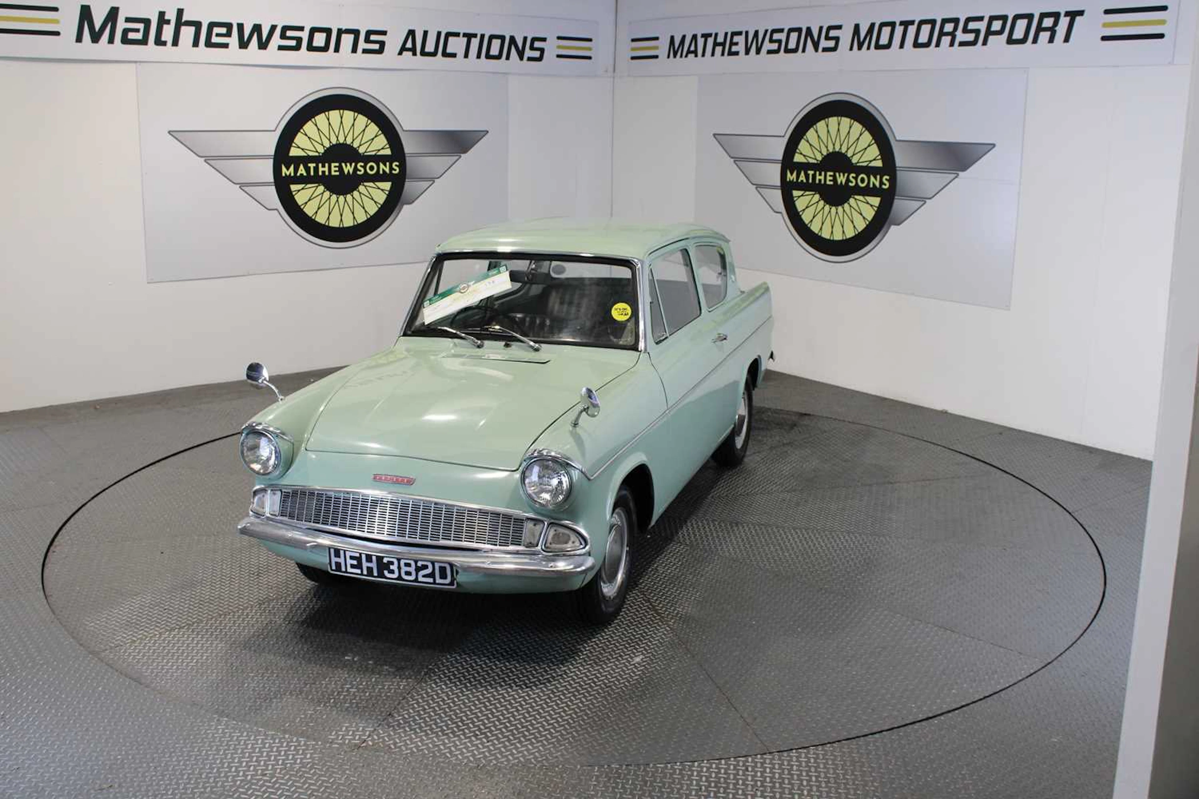 1966 FORD ANGLIA