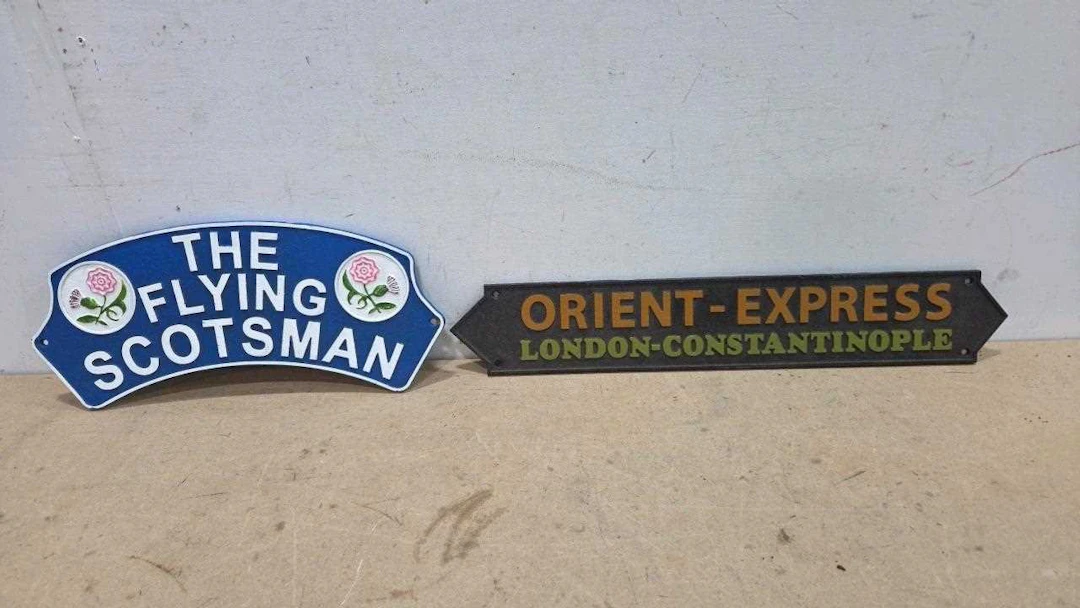 CAST FLYING SCOTSMAN & ORIENT EXPRESS RAILWAY , RERPO SIGNS