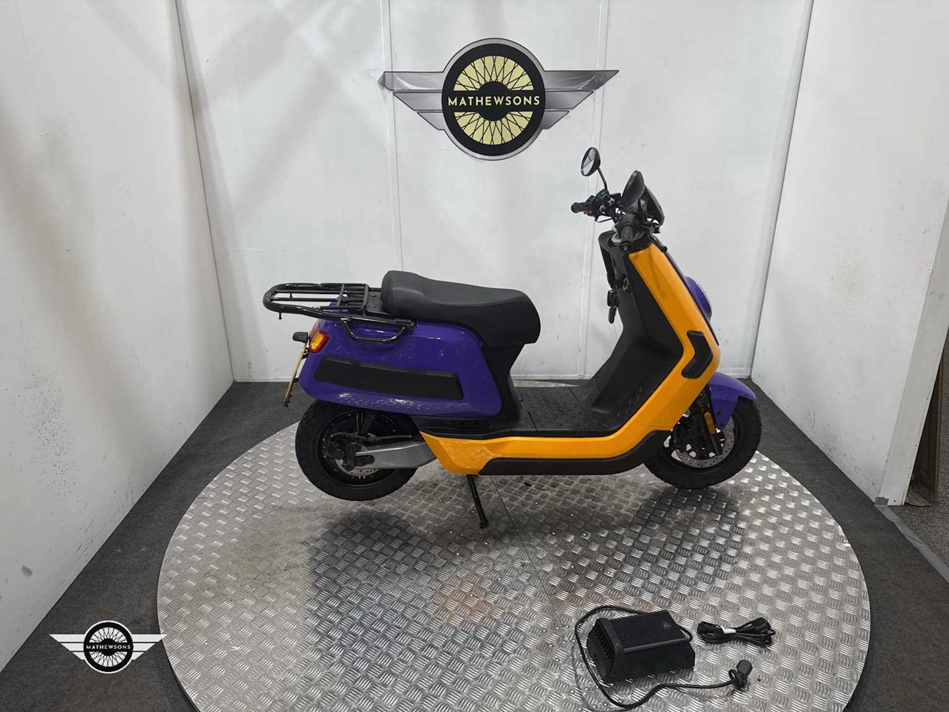 2022 NIU NQi GT PRO CARGO