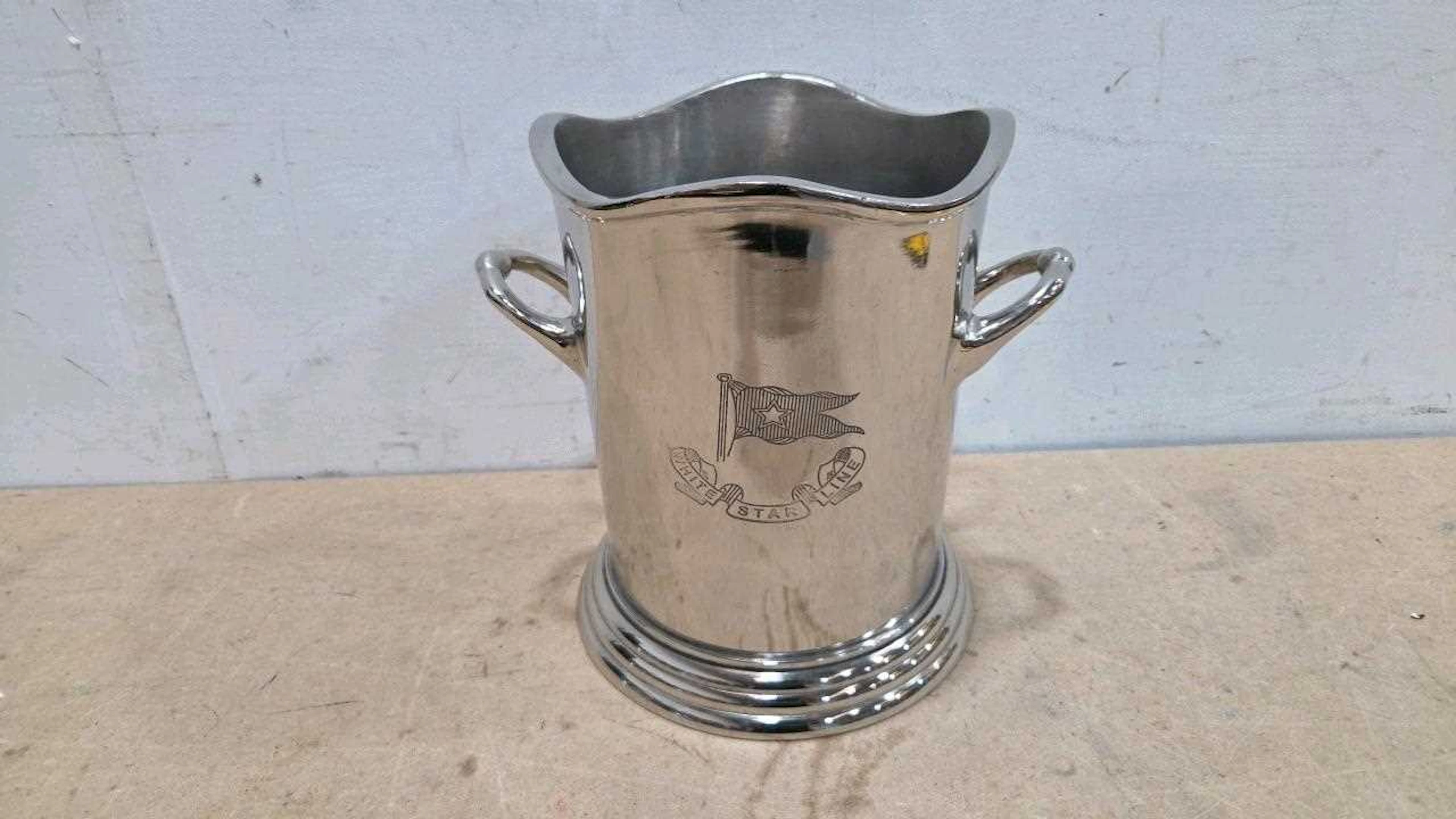 "WHITE STAR LINE " REPRO CHAMPAGNE ICE BUCKET 9" X 7"
