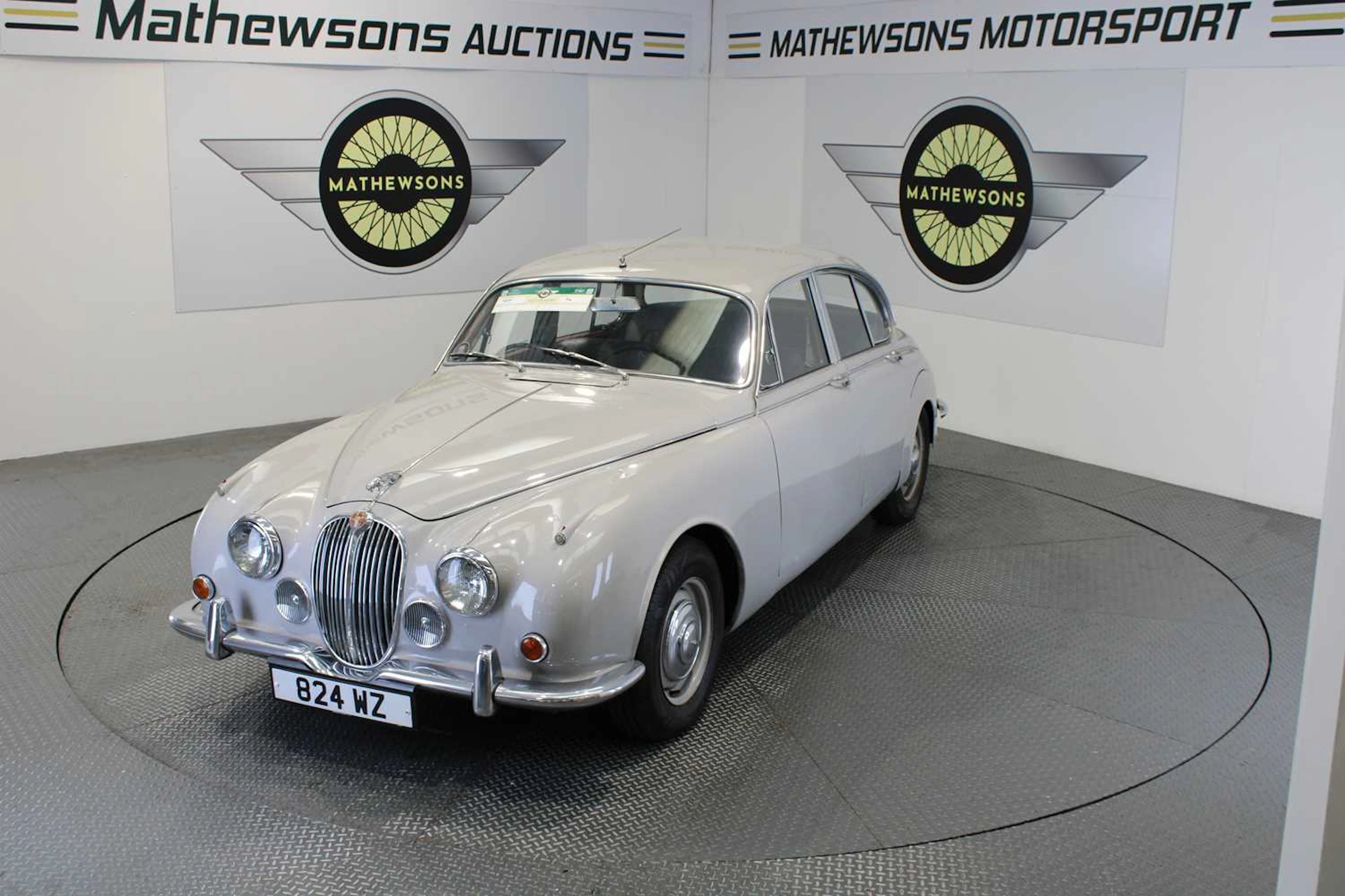 1968 JAGUAR MK2 340