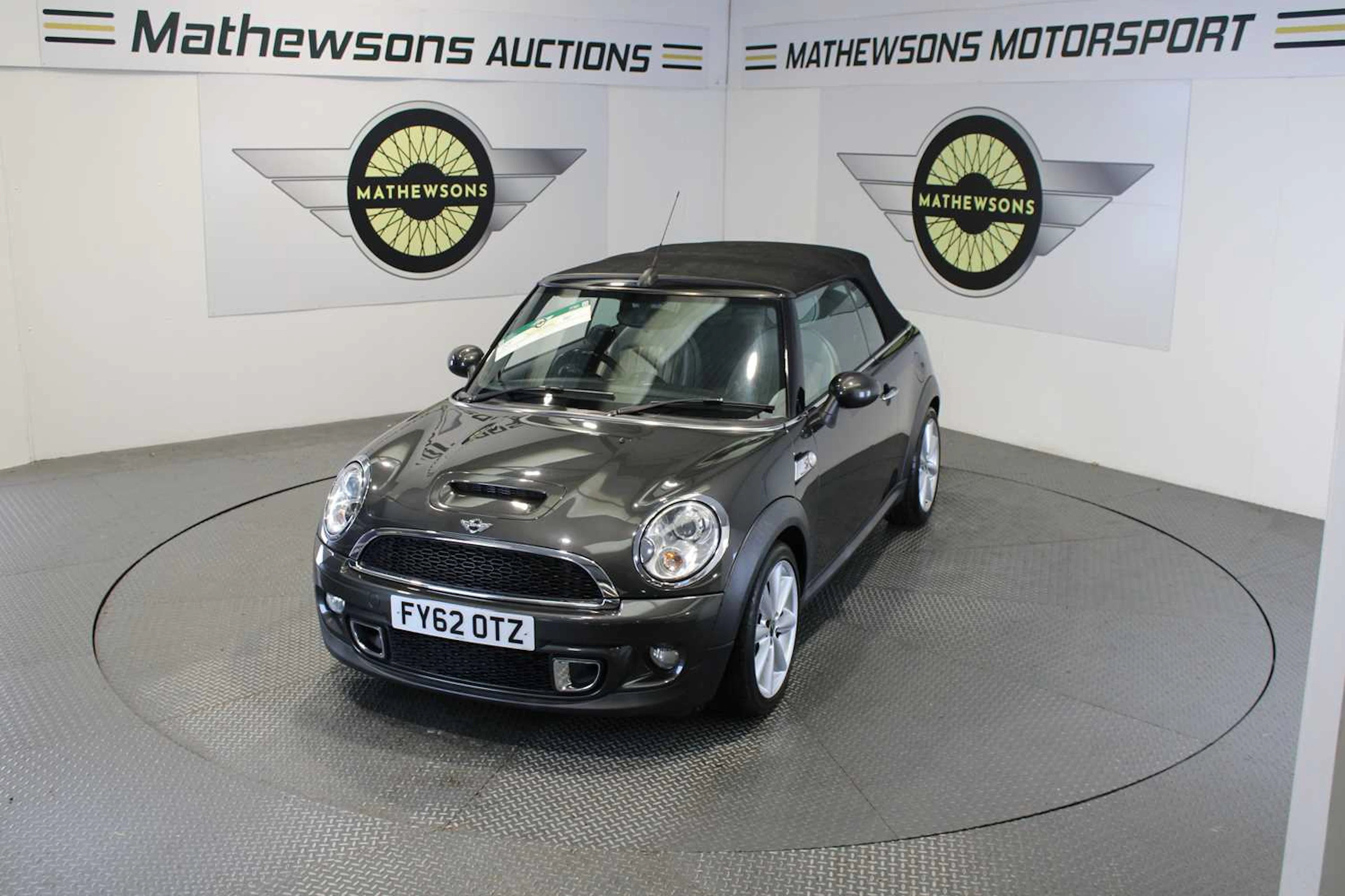 2012 MINI COOPER S