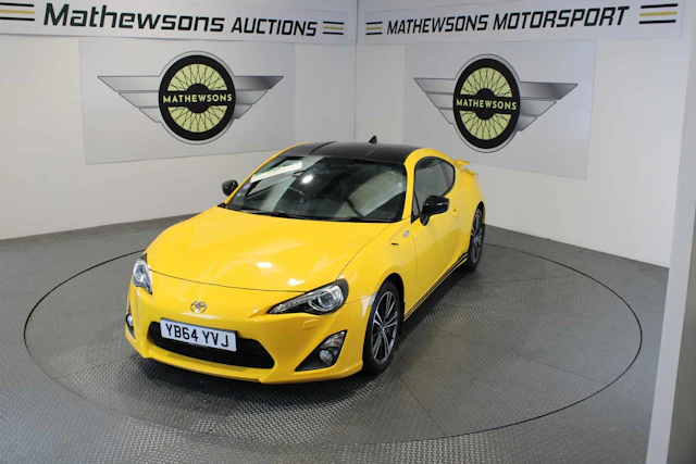 2015 TOYOTA GT86 GIALLO D-4S