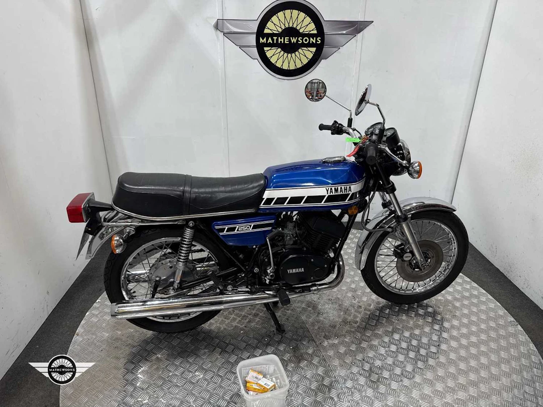 1977 YAMAHA