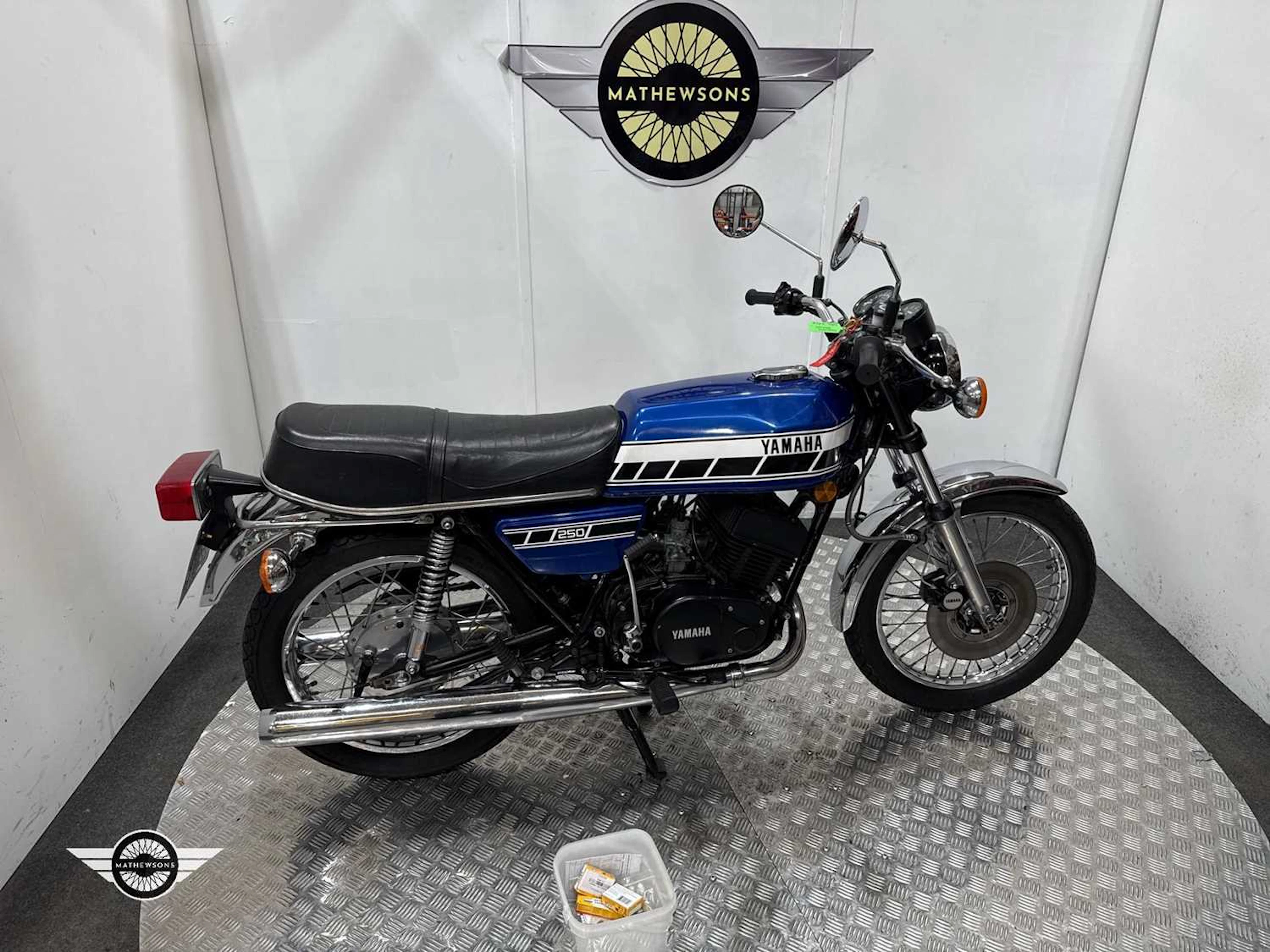 1977 YAMAHA