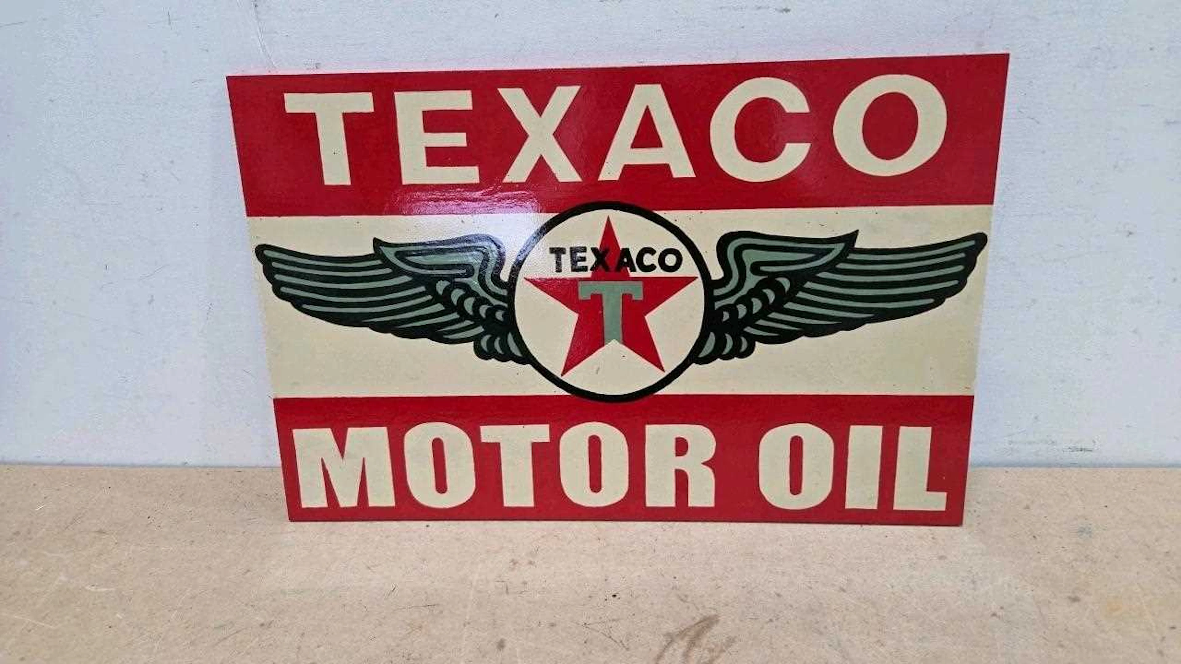 TEXACO MOTOR OIL WOODEN HAND PAINTED SIGN 24" X 16"