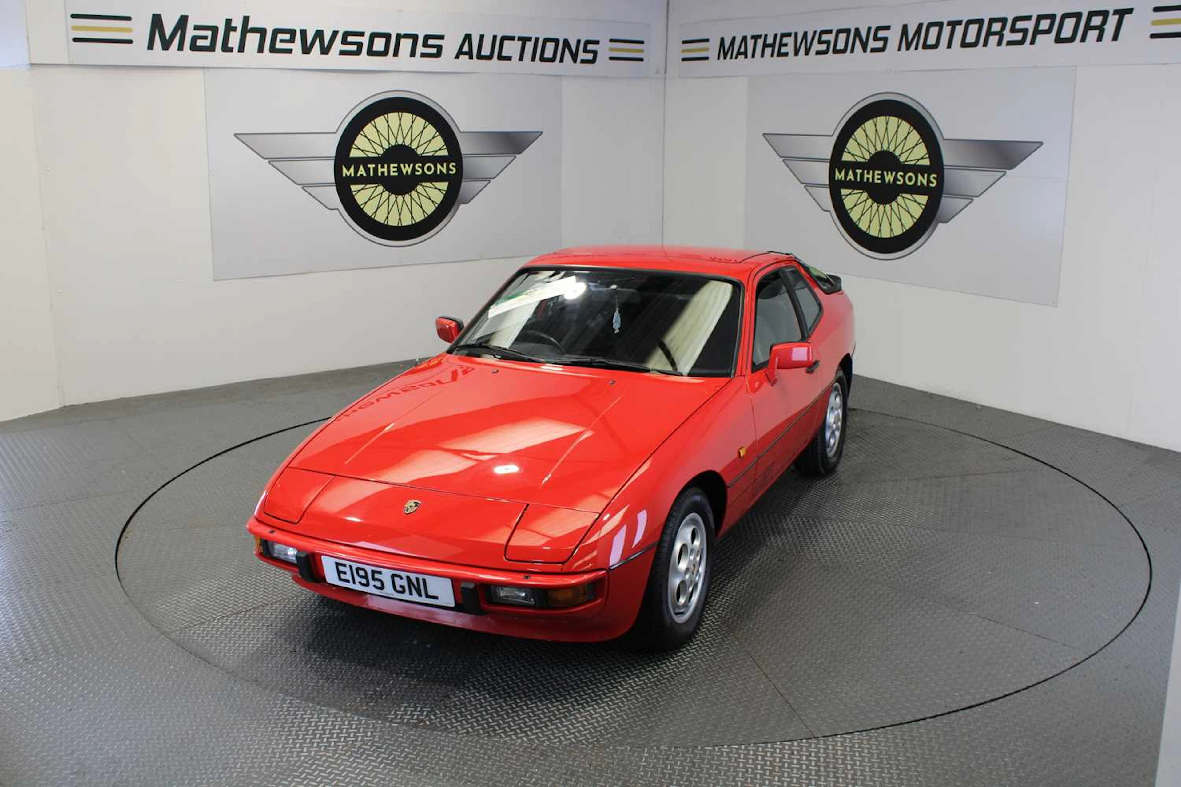 1988 PORSCHE 924 S