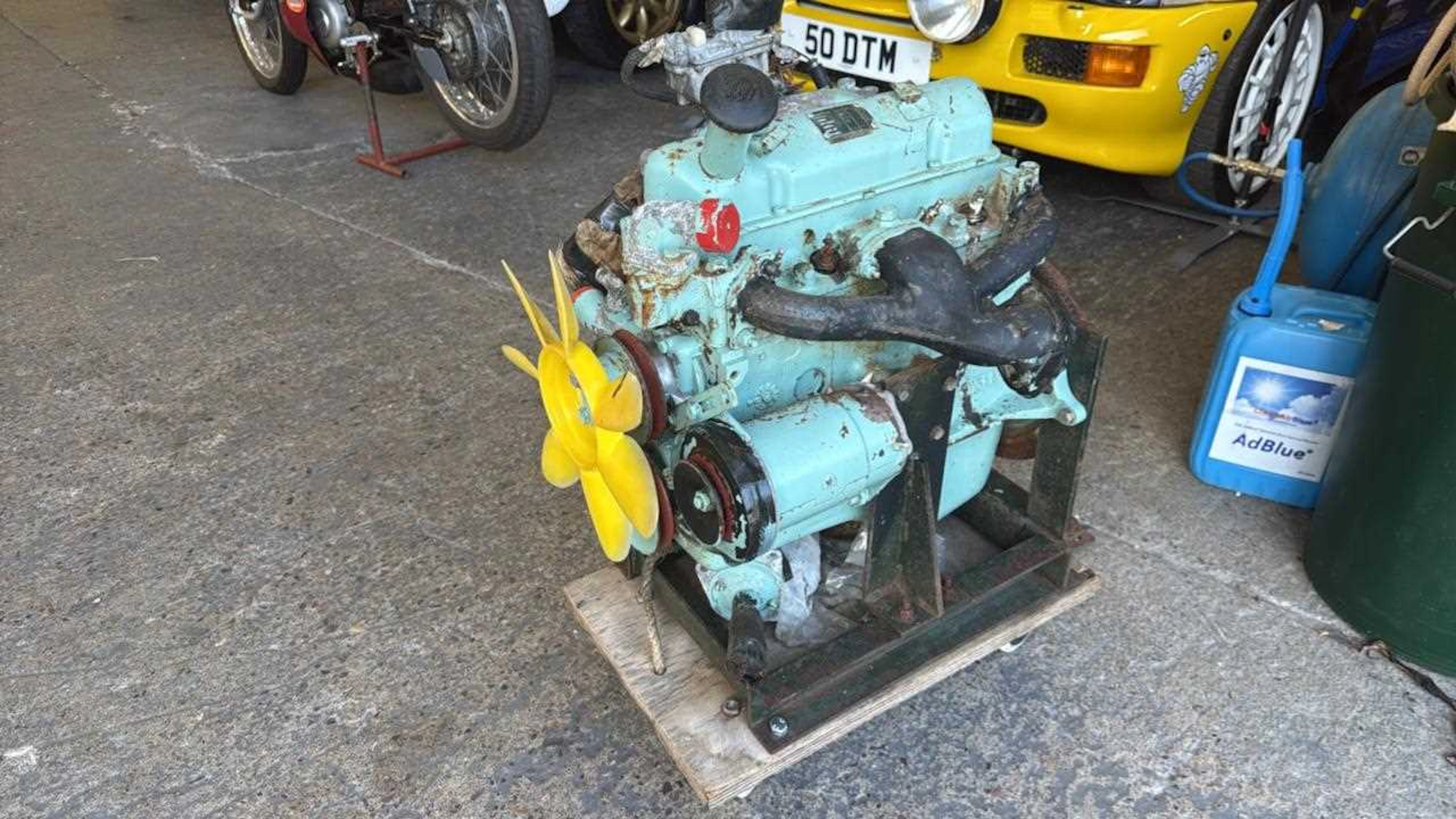 FORD ESCORT / CORTINA 1300 CC CROSSFLOW " EX MOD"