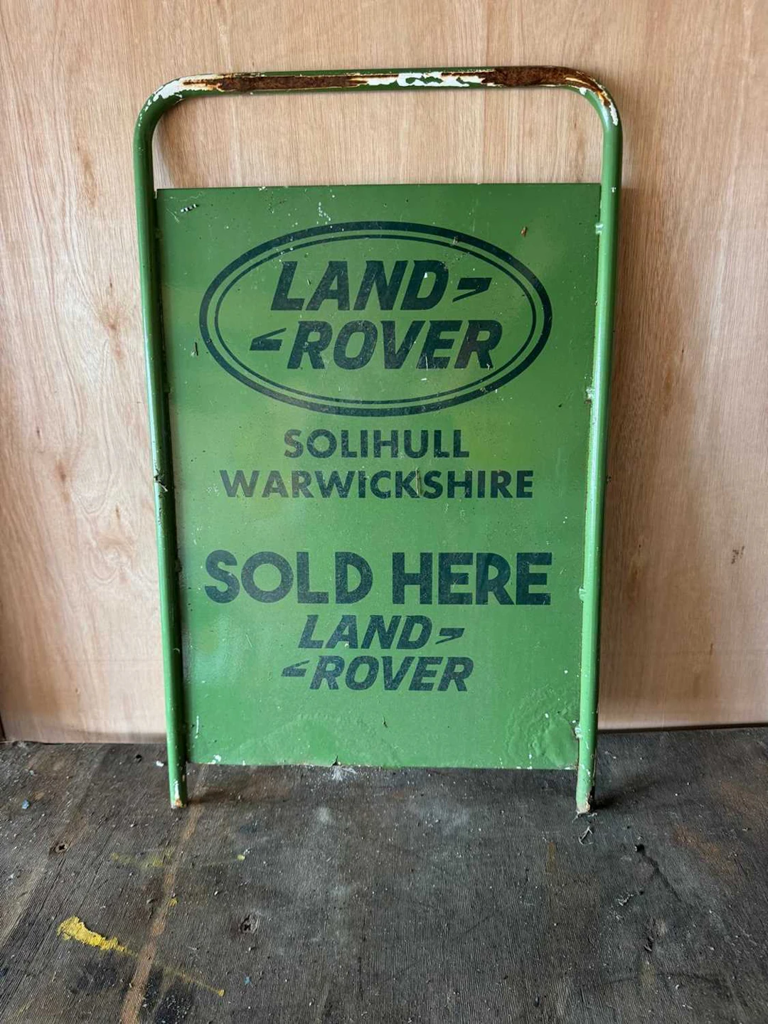 LAND ROVER SIGN 31" X 19"
