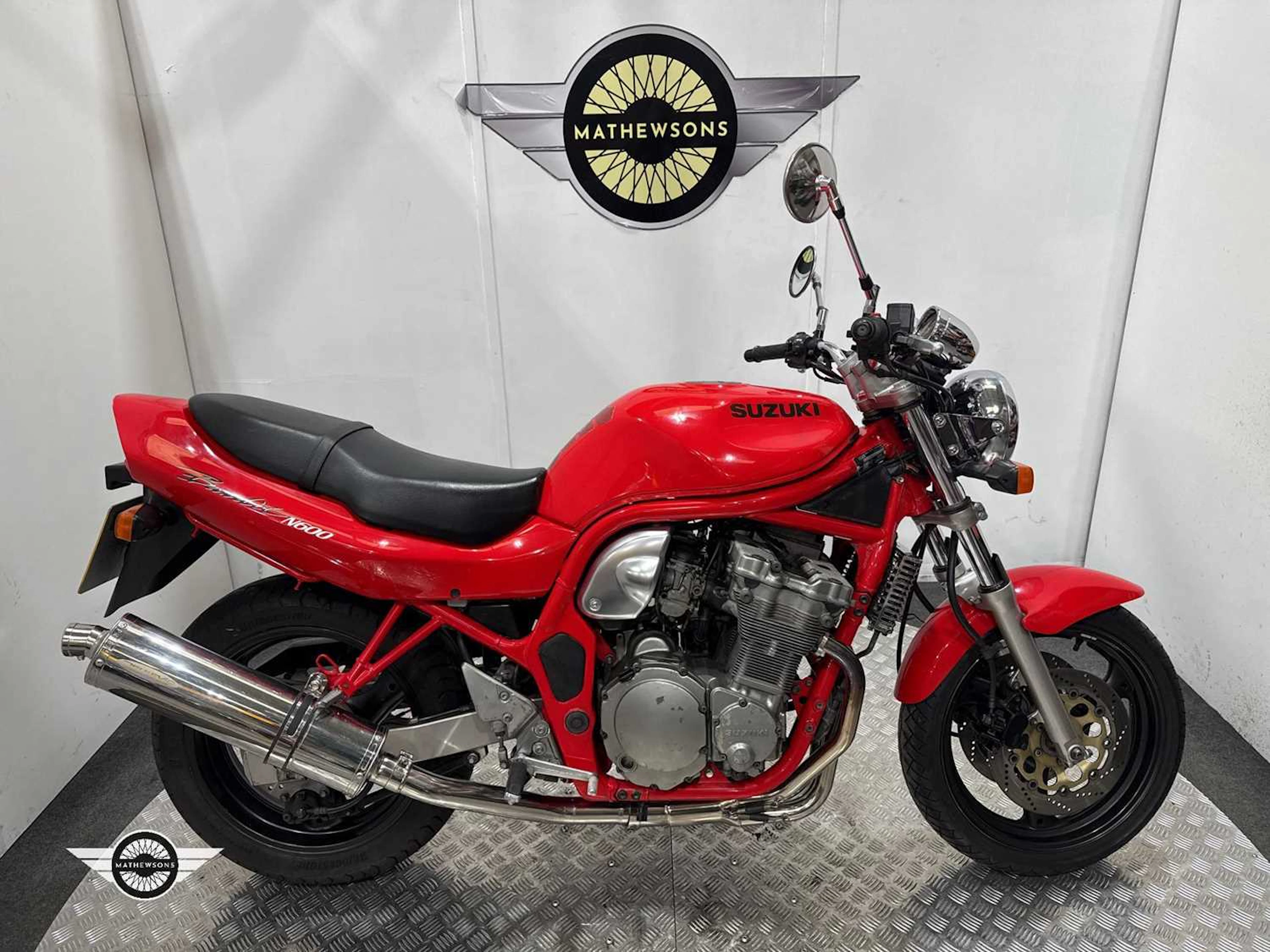 1997 SUZUKI GSF 600 V