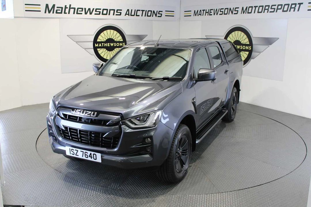 2021 ISUZU D-MAX V-CROSS AUTO