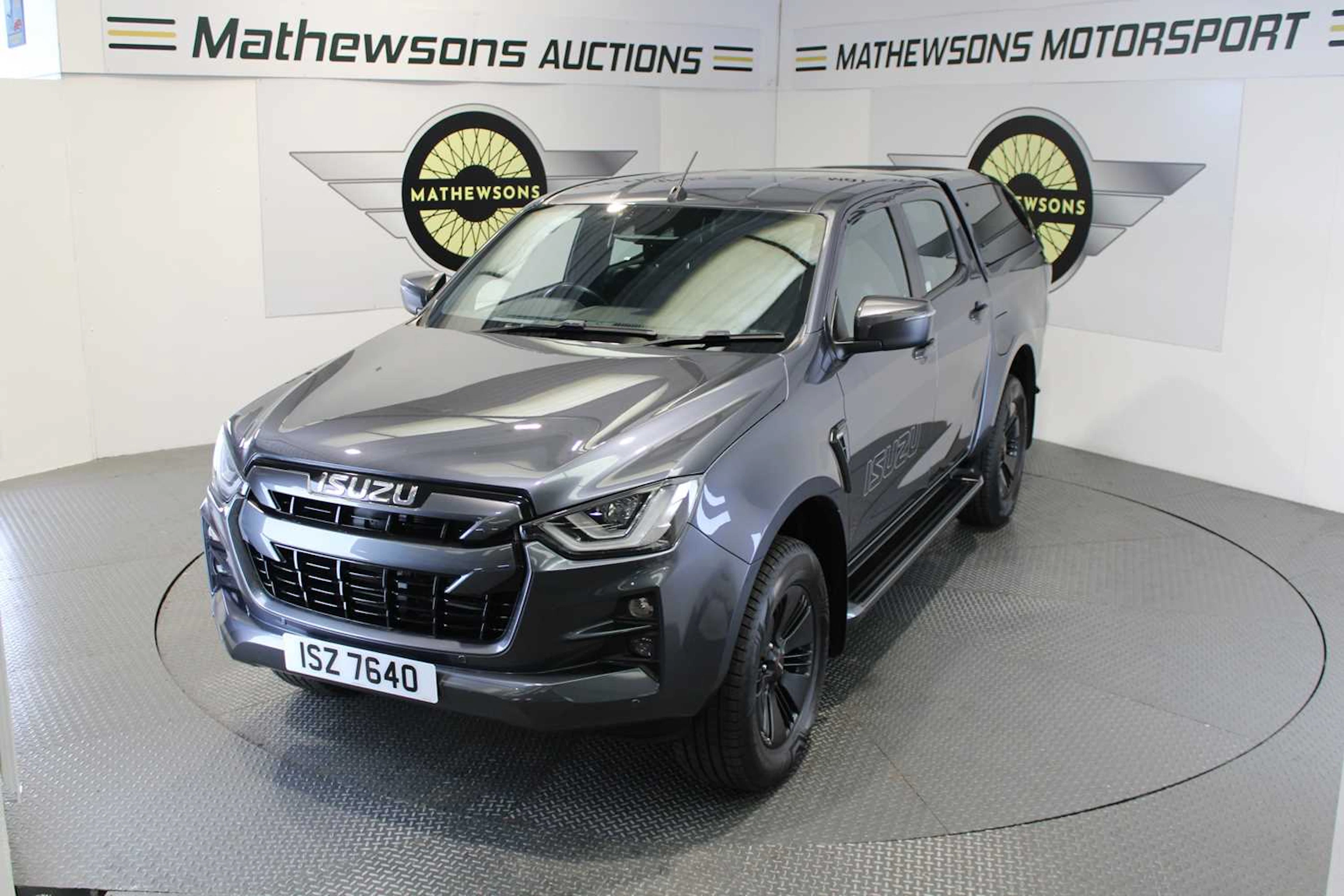 2021 ISUZU D-MAX V-CROSS AUTO