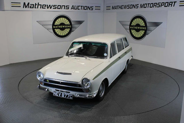 1965 FORD CORTINA DE LUXE