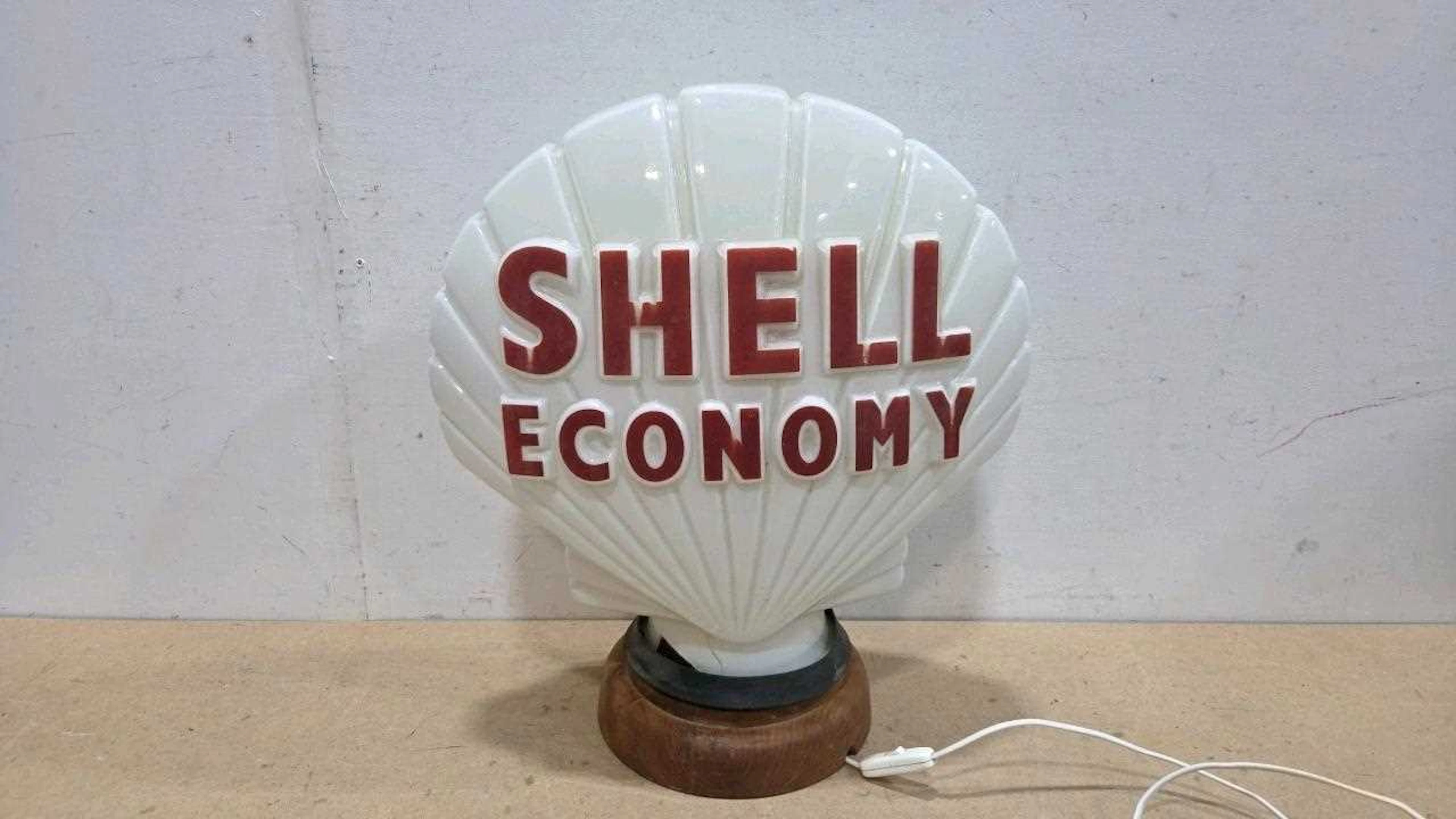 SHELL ECONOMY GLASS PETROL PUMP GLOBE WITH WOODEN LIGHT BASE