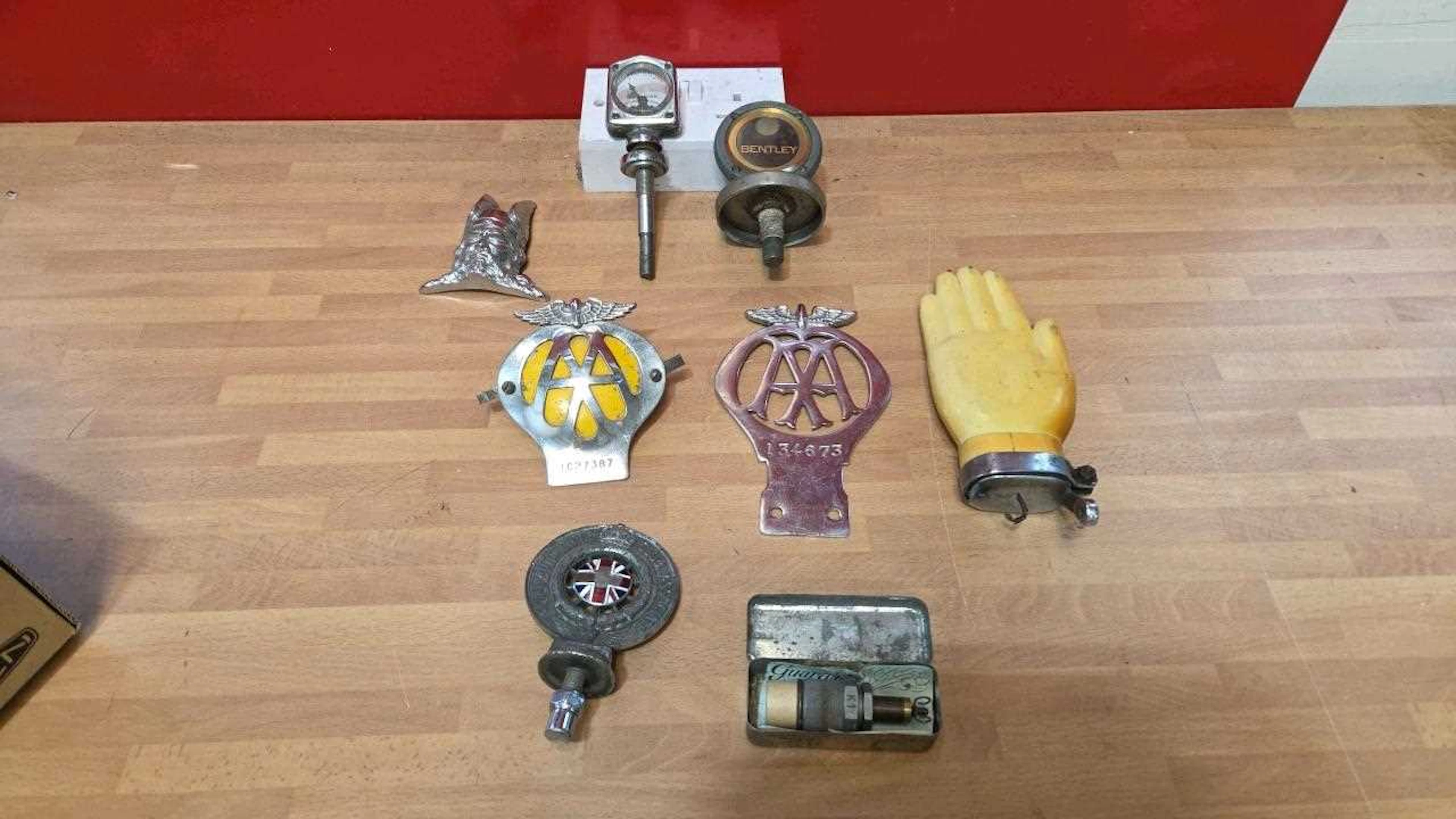 BENTLEY RADIATOR TEMP, WILMOT BREEDON TEMP AND ASSORTED MEMORABILIA