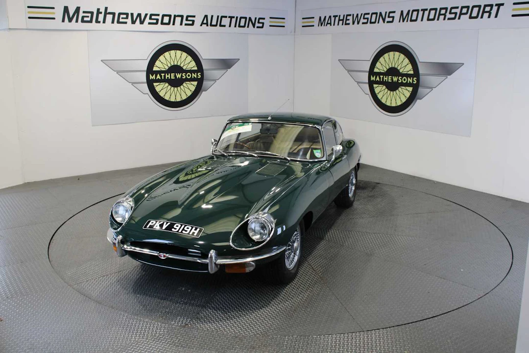 1969 JAGUAR E TYPE FIXED HEAD COUPE