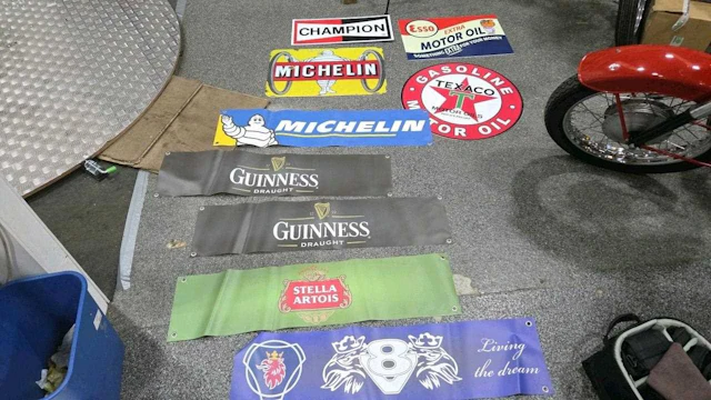 SELECTION OF PLASTIC WALL FILLER SIGNS AND BANNERS