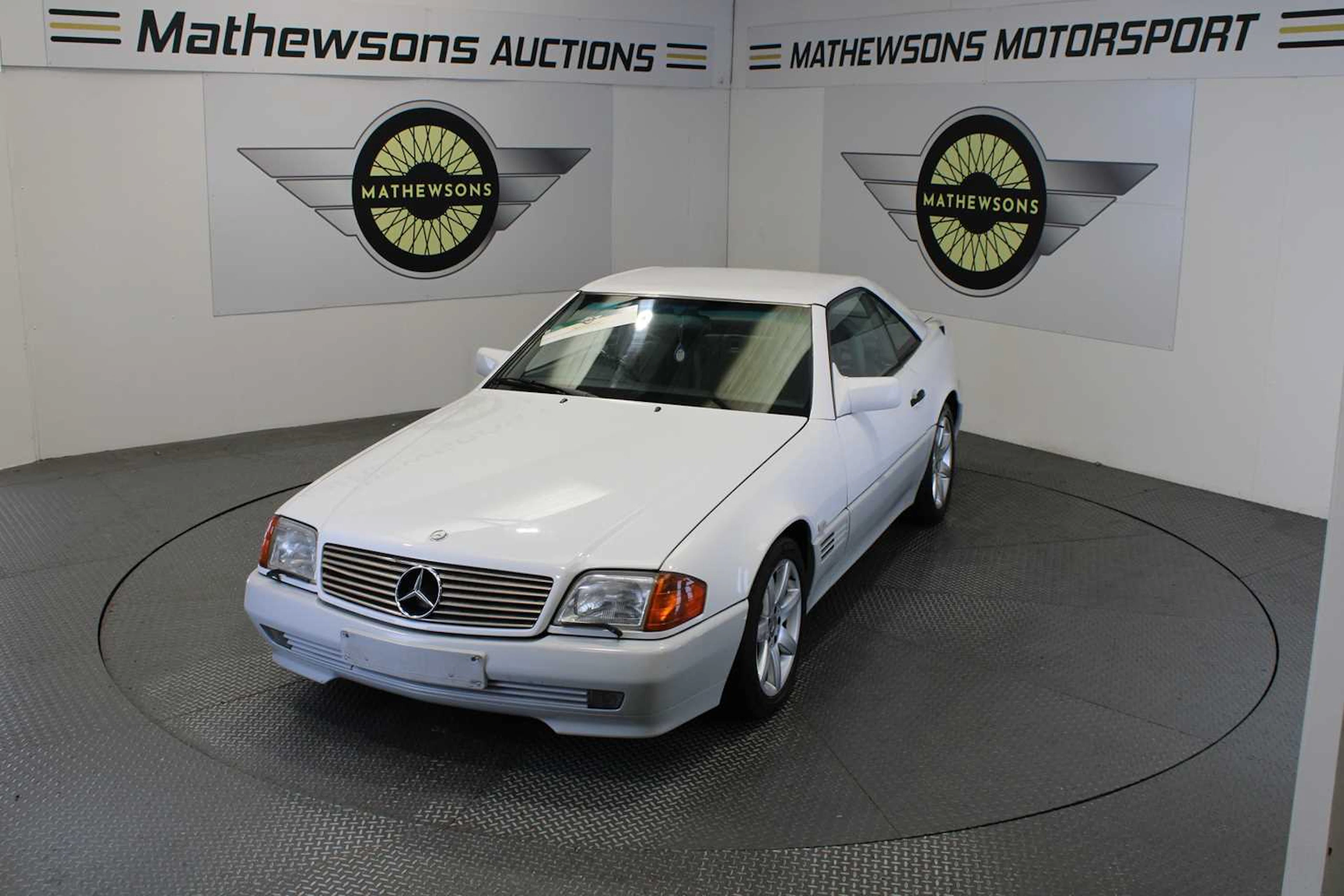 1991 MERCEDES 300SL-24 AUTO