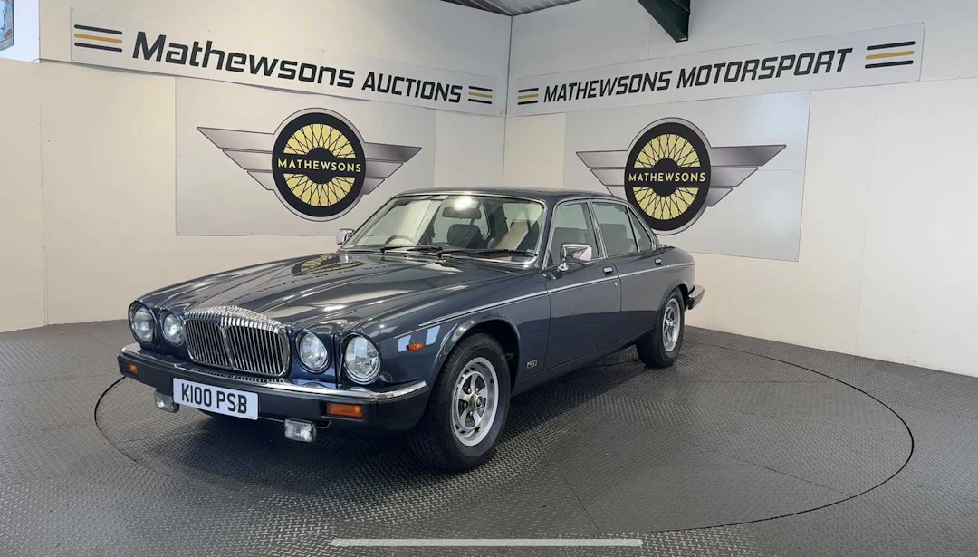 1992 DAIMLER DOUBLE SIX AUTO