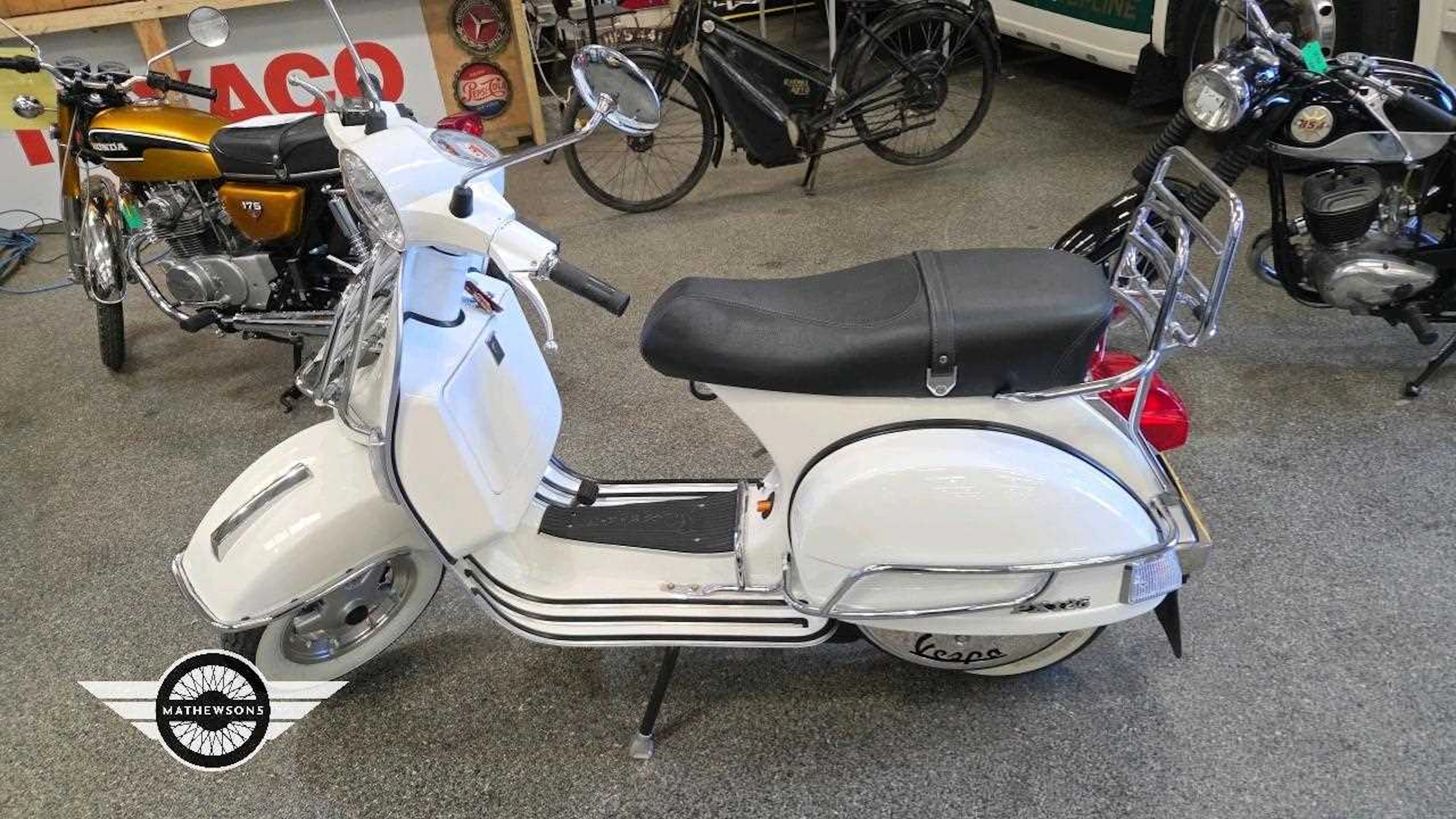 2012 PIAGGIO VESPA PX 125 MY11