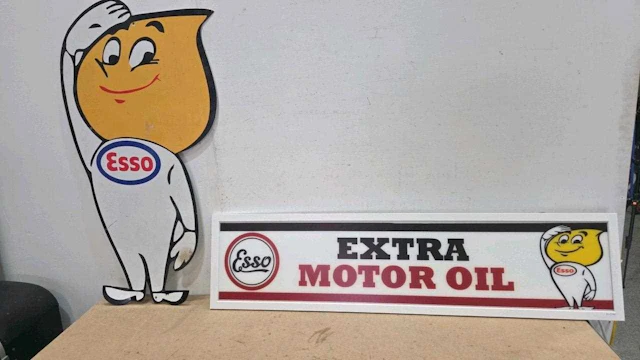 ESSO MR DRIP SIGN + ESSO EXTRA ILLUMINATED SIGN