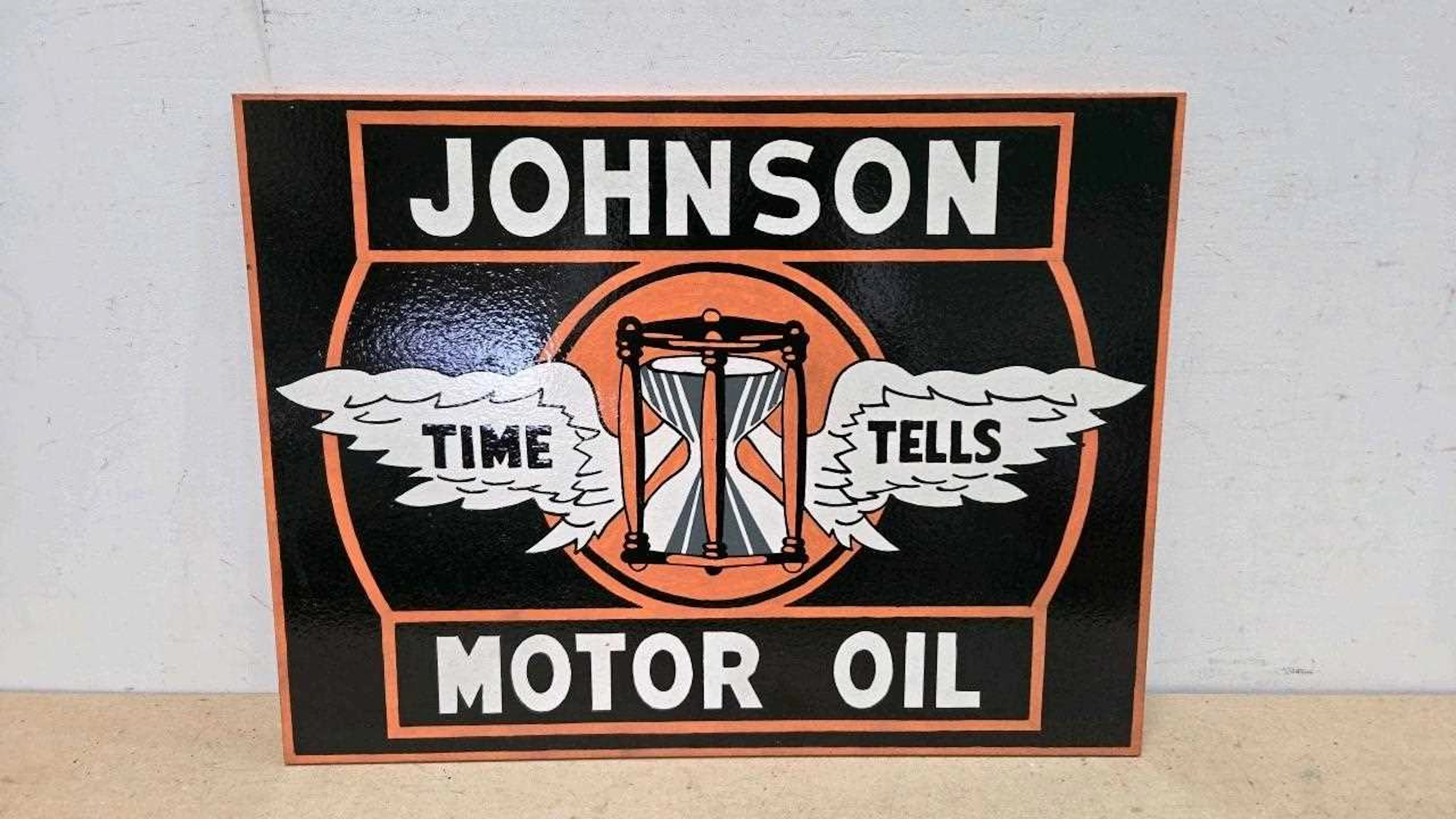 JOHNSON MOTOR OIL WOODEN HAND PAINTED SIGN 24" X 18"