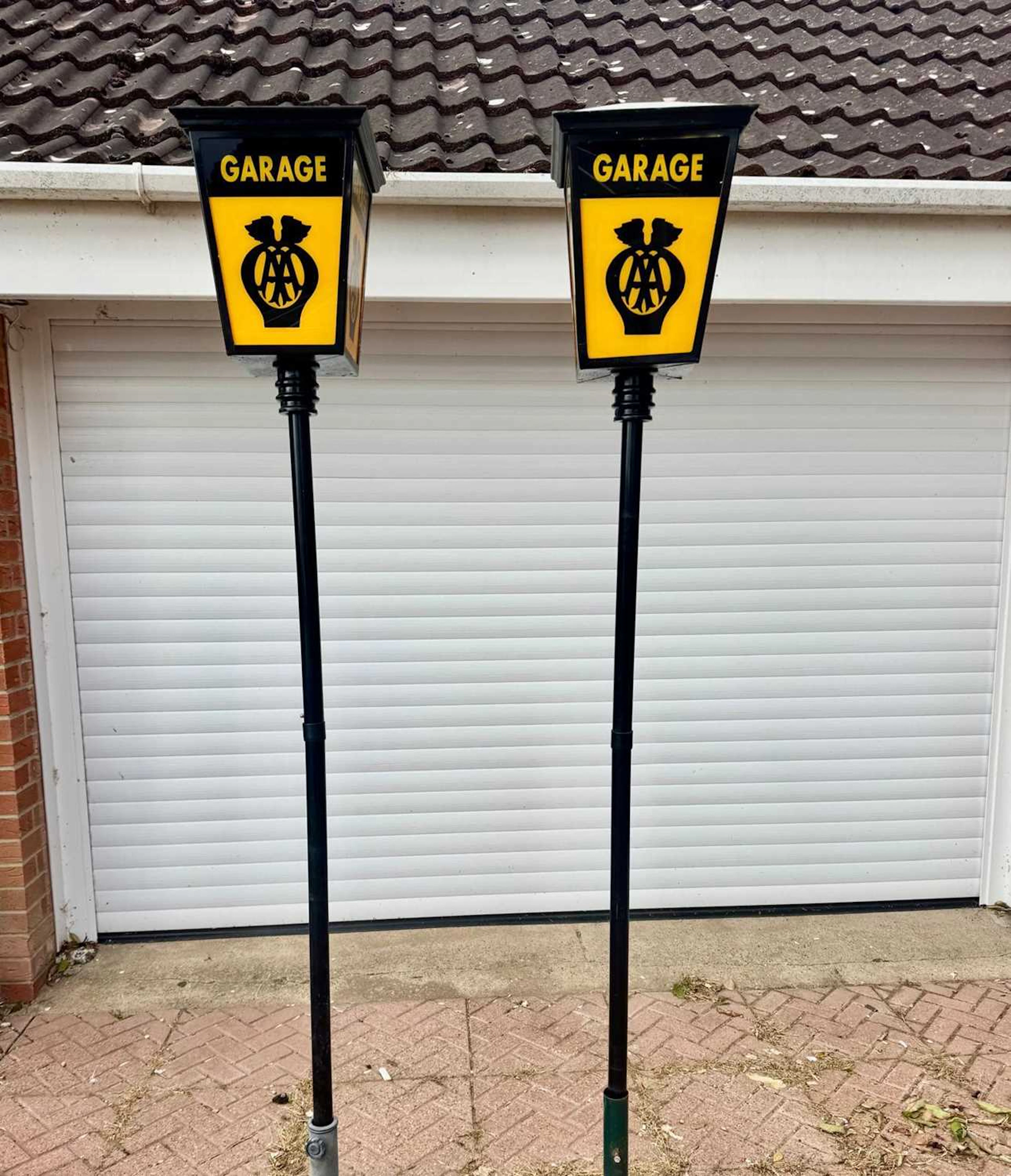 PAIR OF AA STYLE STREET LAMPS