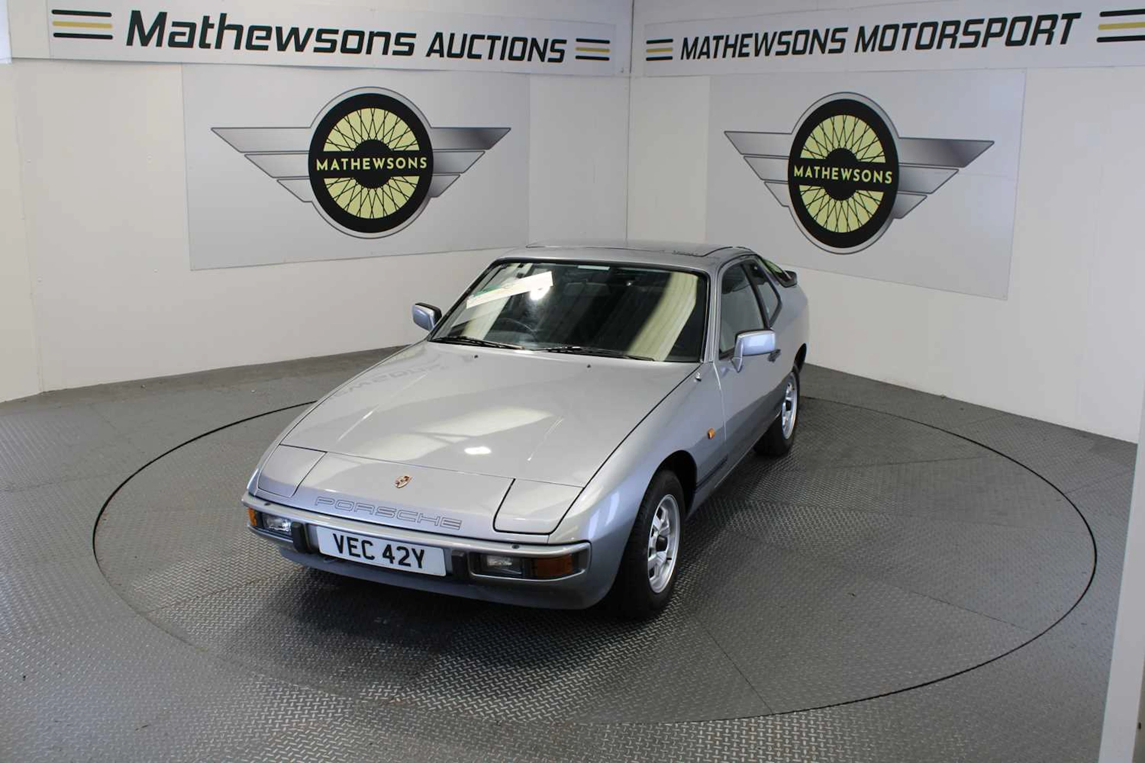 1983 PORSCHE 924