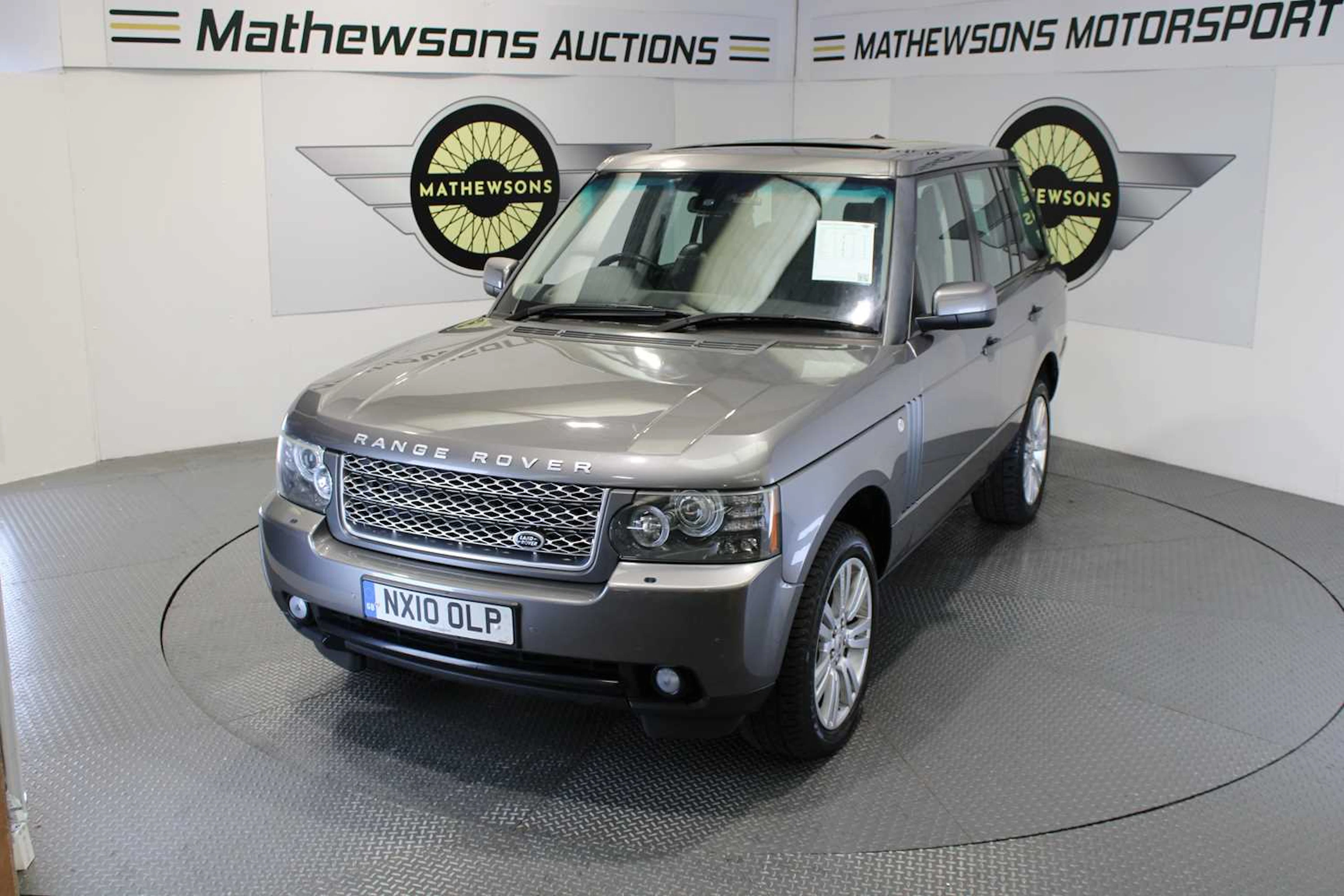 2010 LAND ROVER RANGE ROVER VOGUE TDV8 A