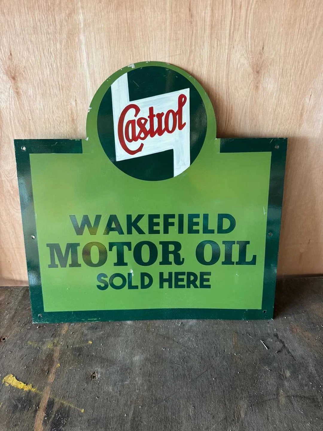 CASTROL WAKEFIELD MOTOR OIL , PAINTED ALLY REPRO SIGN 23" X 23"
