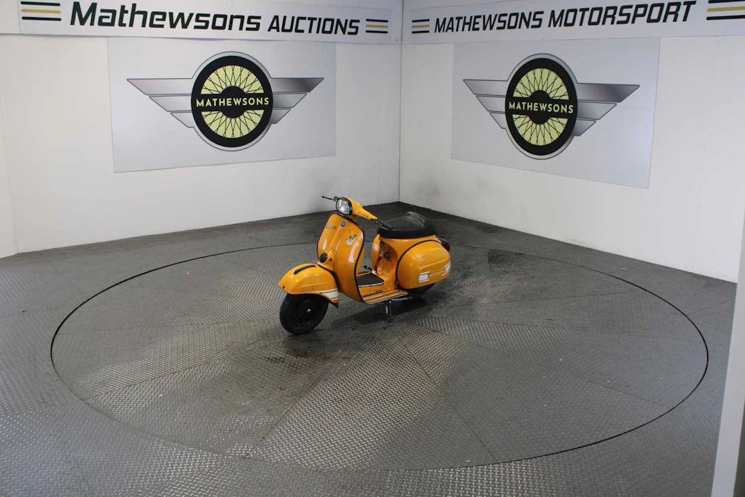 1974 VESPA (DOUGLAS)