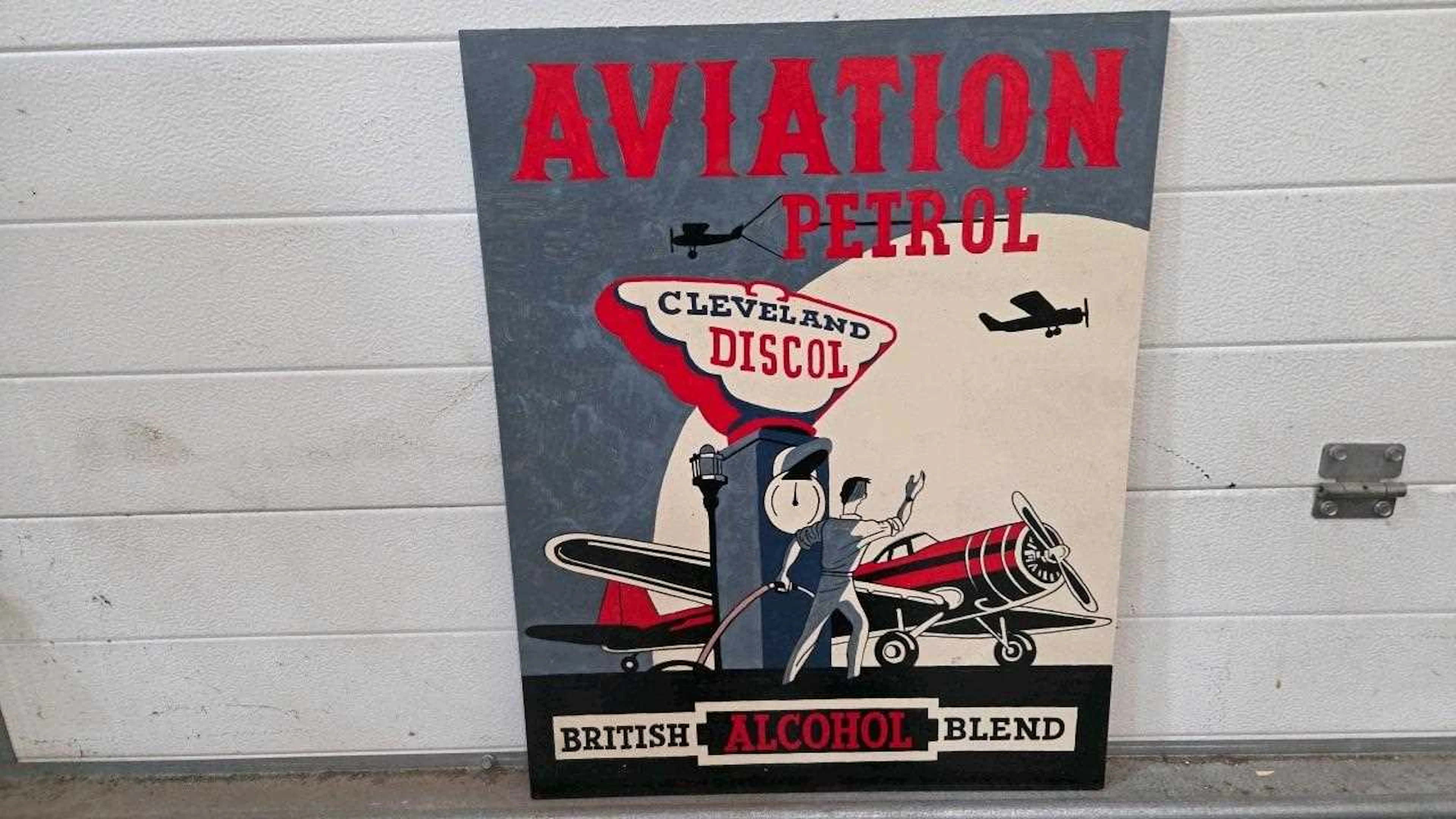 WOODEN HAND PAINTED , DISCOL PETROL SIGN 25" X 20"