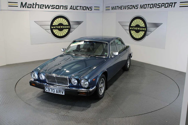 1986 JAGUAR 4.2 XJ6 AUTO