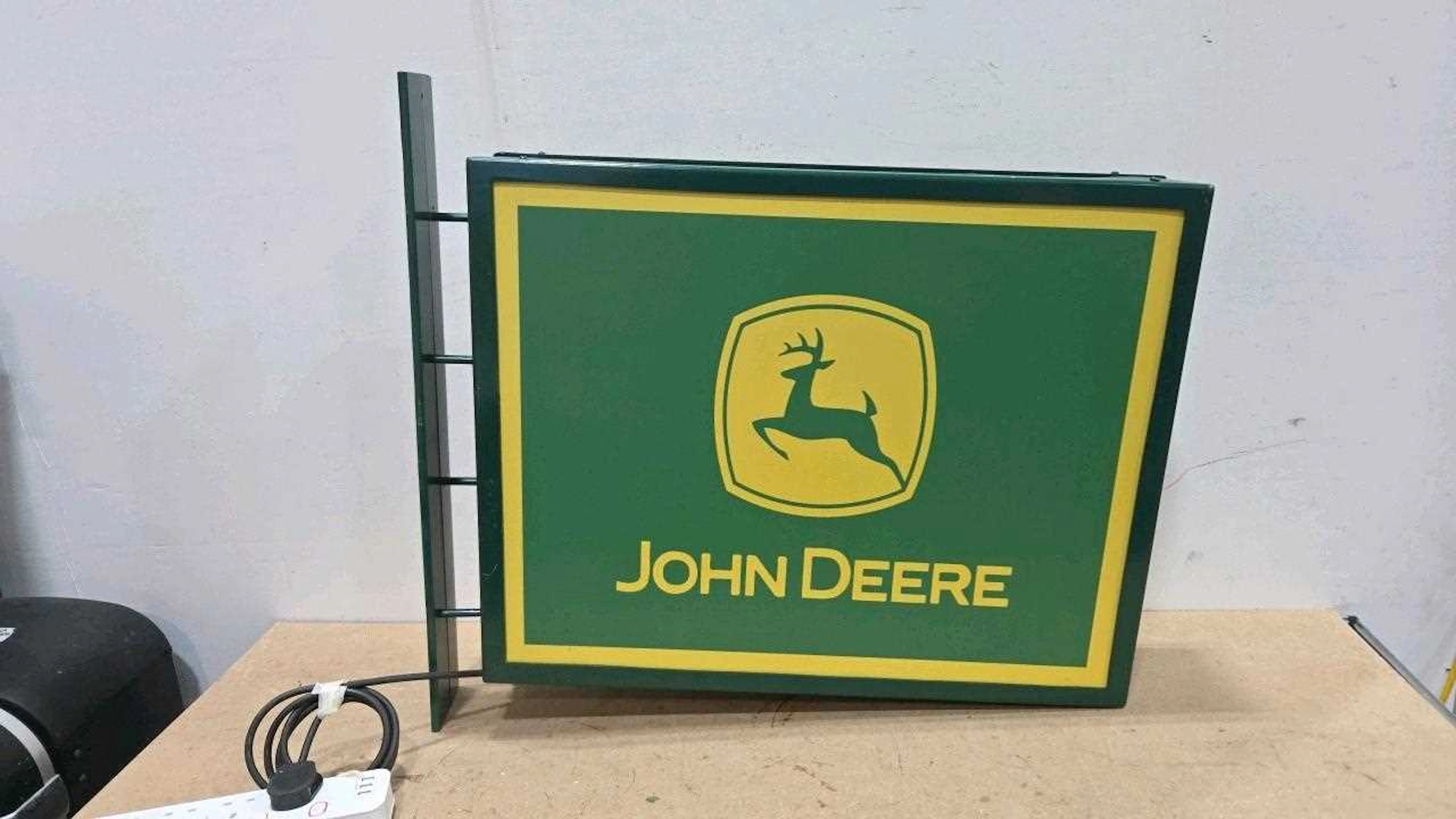 JOHN DEERE , DOUBLE SIDED ILLUMINATED SIGN 29" X 23"