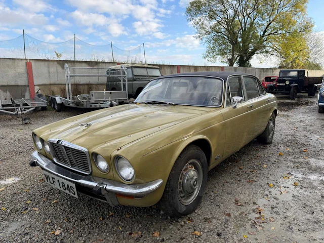 1977 JAGUAR 4.2 XJ6 L AUTO