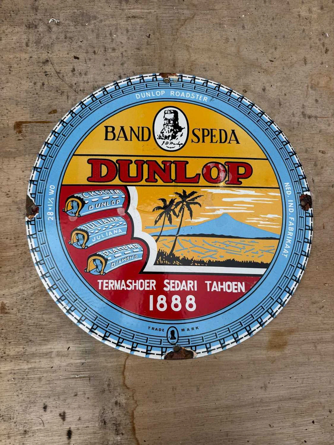 DUNLOP ENAMEL REPRO SIGN 18" DIA
