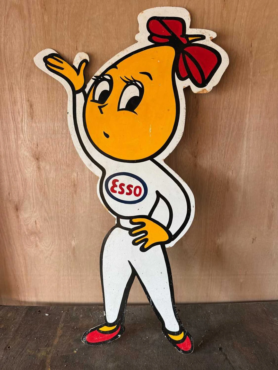 ESSO MRS DRIP PAINTED, REPRO SIGN 39" X 22"