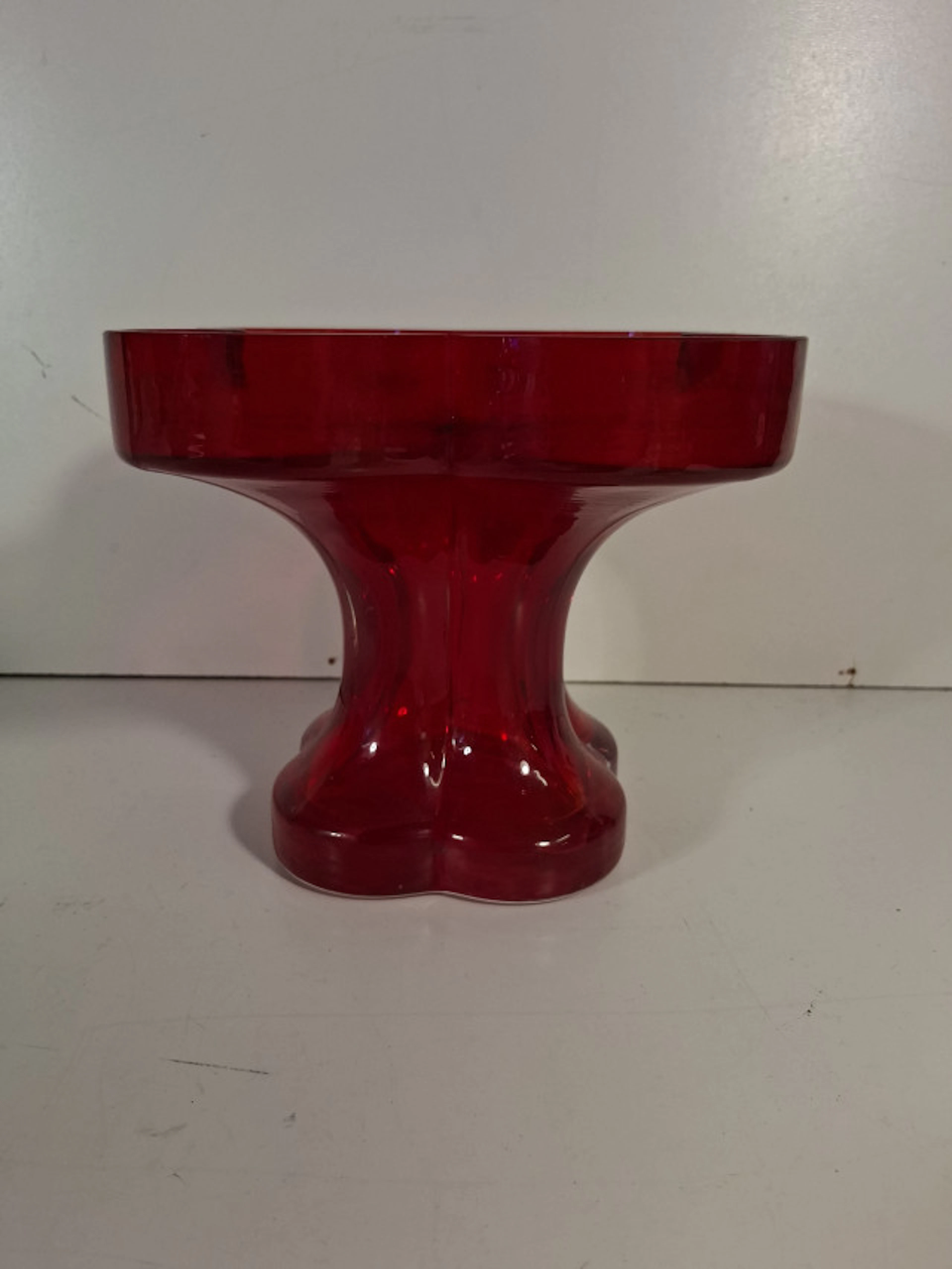 133 - Helena Tynell Onnenlehti korkeus 14,5cm